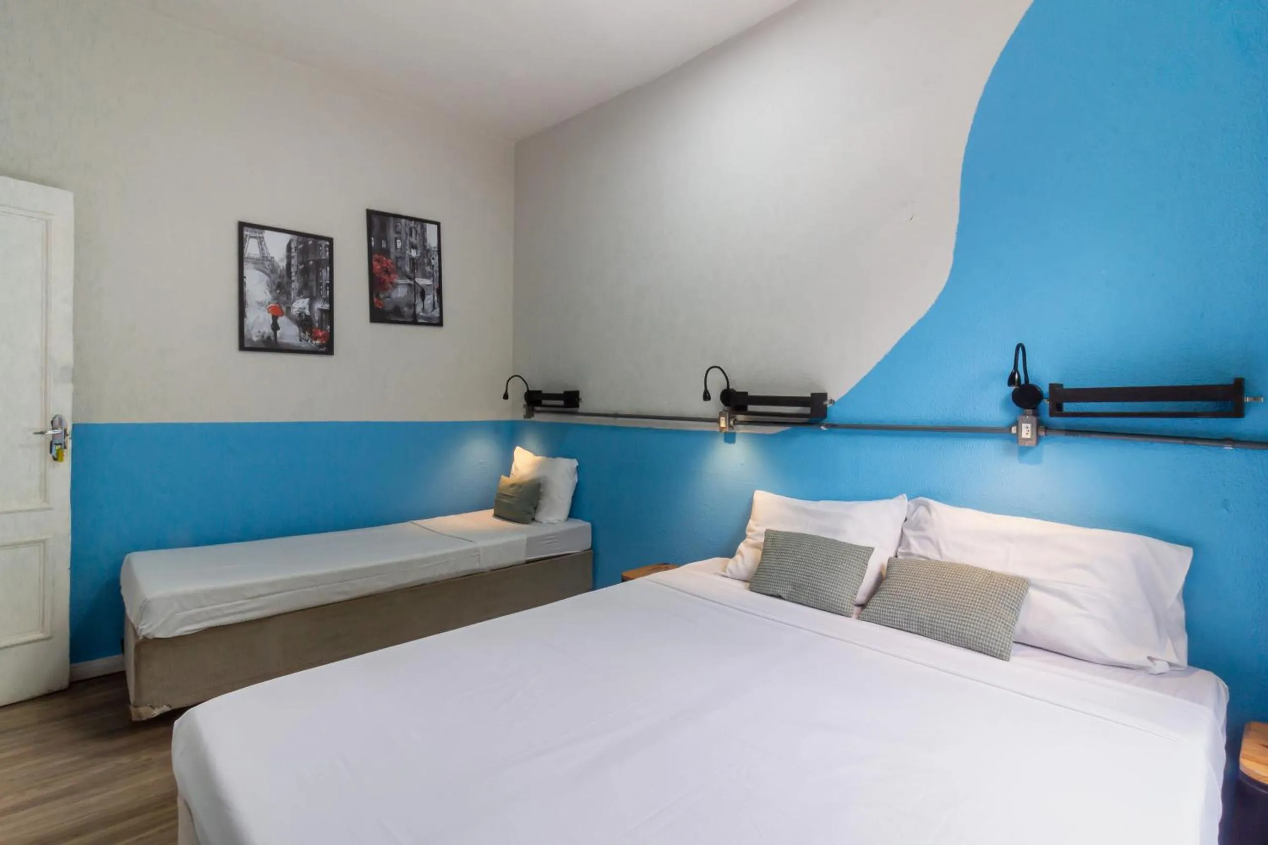 Bed in Hostel Leblon