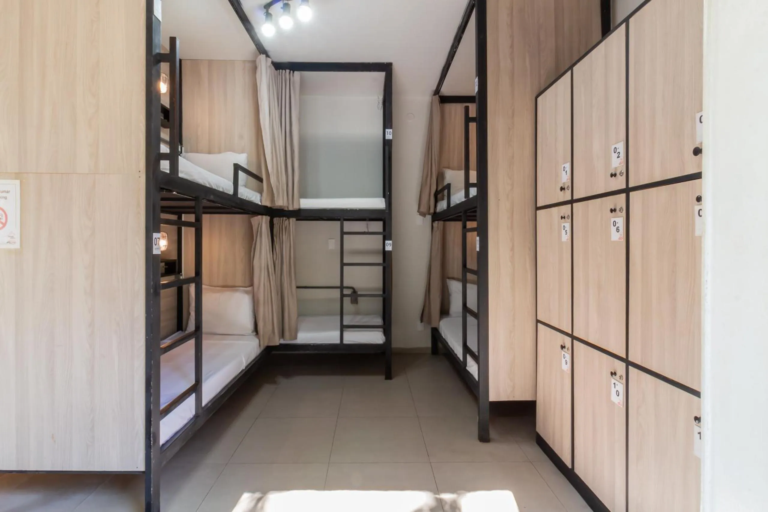 Bed in Hostel Leblon