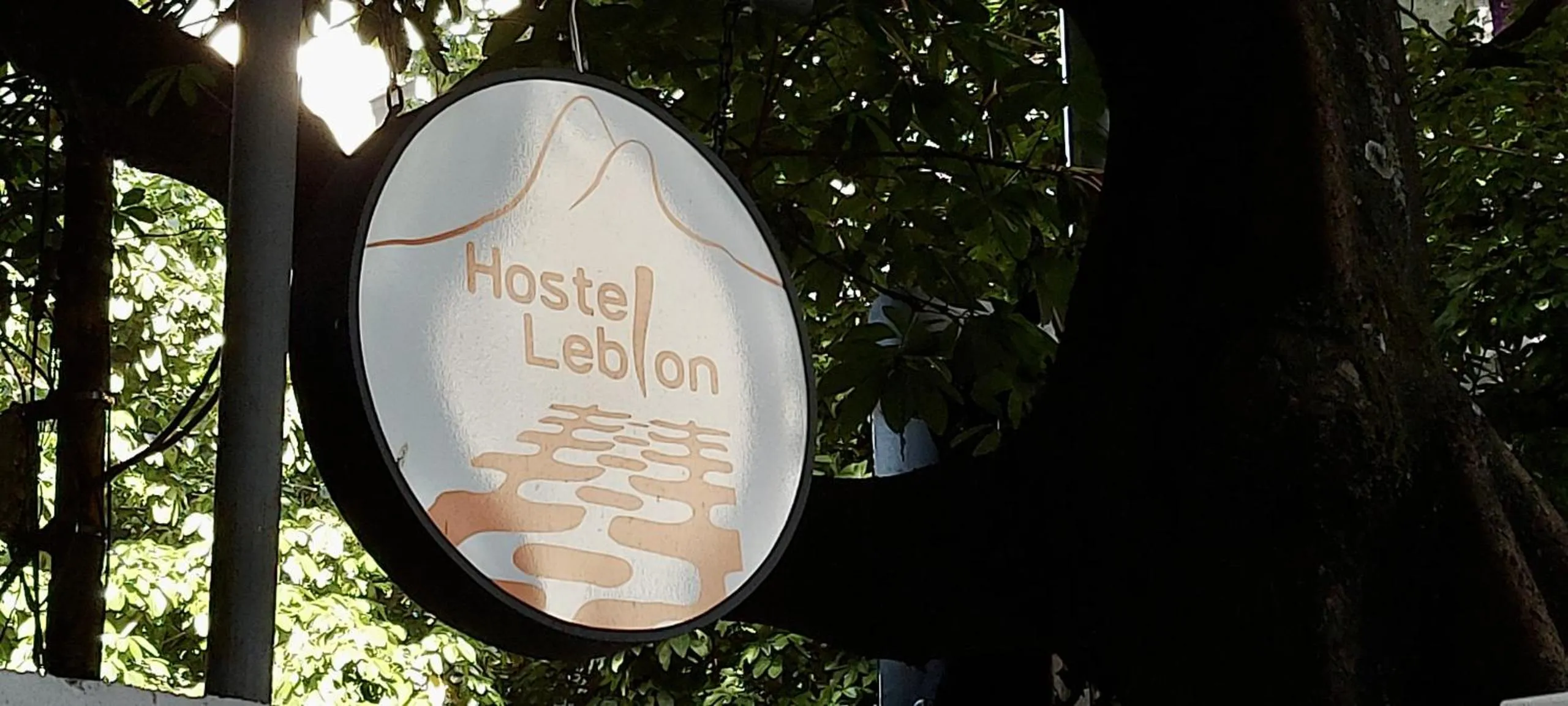 Property building in Hostel Leblon