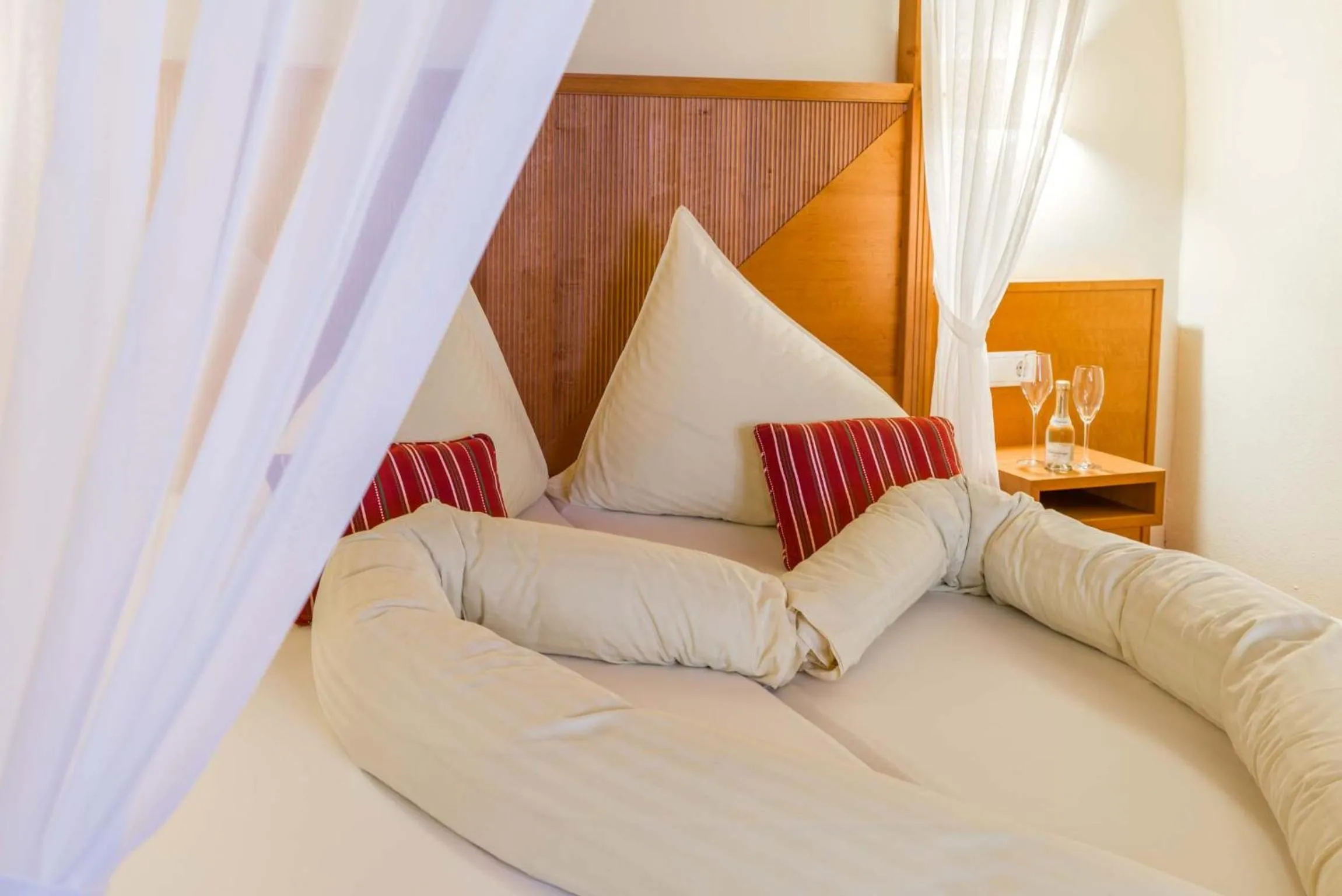 Photo of the whole room, Bed in Posthotel Radstadt