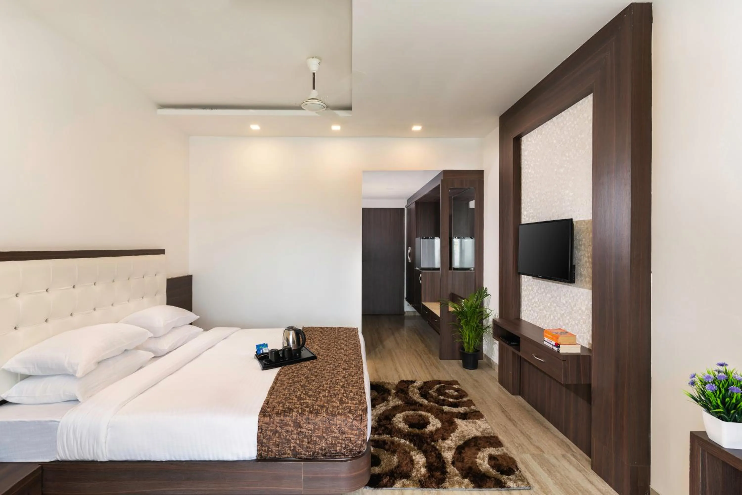 Bedroom, Bed in Blizzard Resort