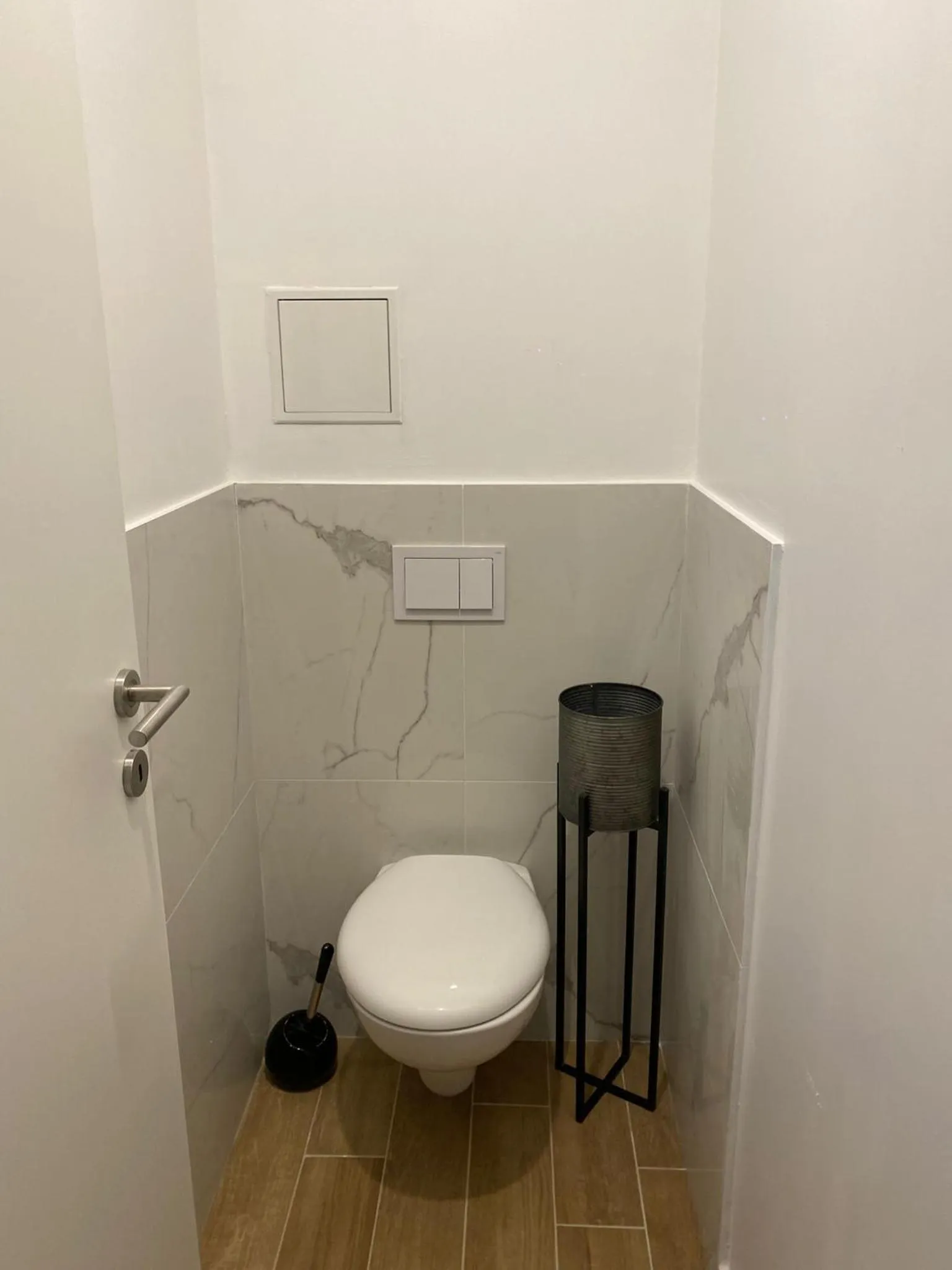 Toilet in Hotel U Catagnu