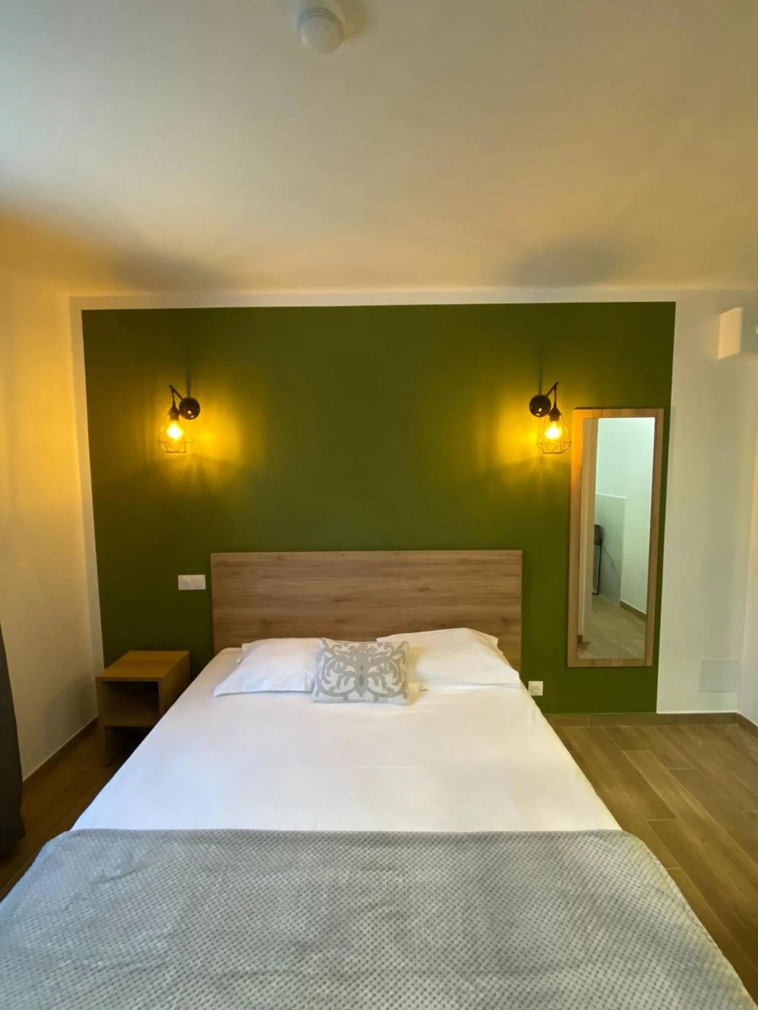 Bedroom, Bed in Hotel U Catagnu