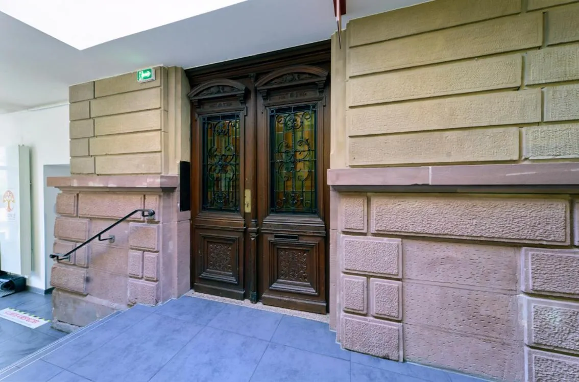 Facade/entrance in Adonis Hotel Strasbourg
