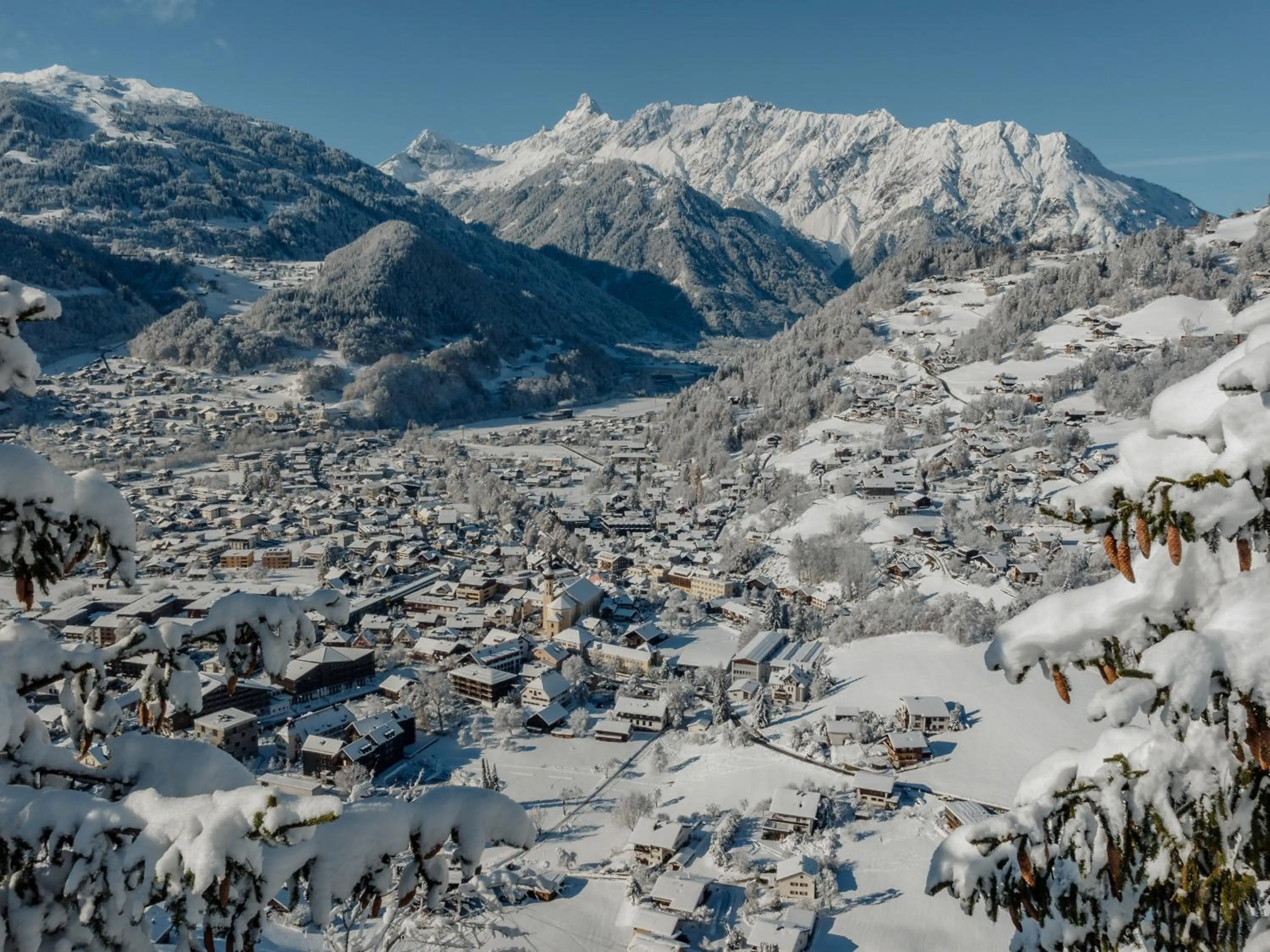 Property building in Hotel Zimba