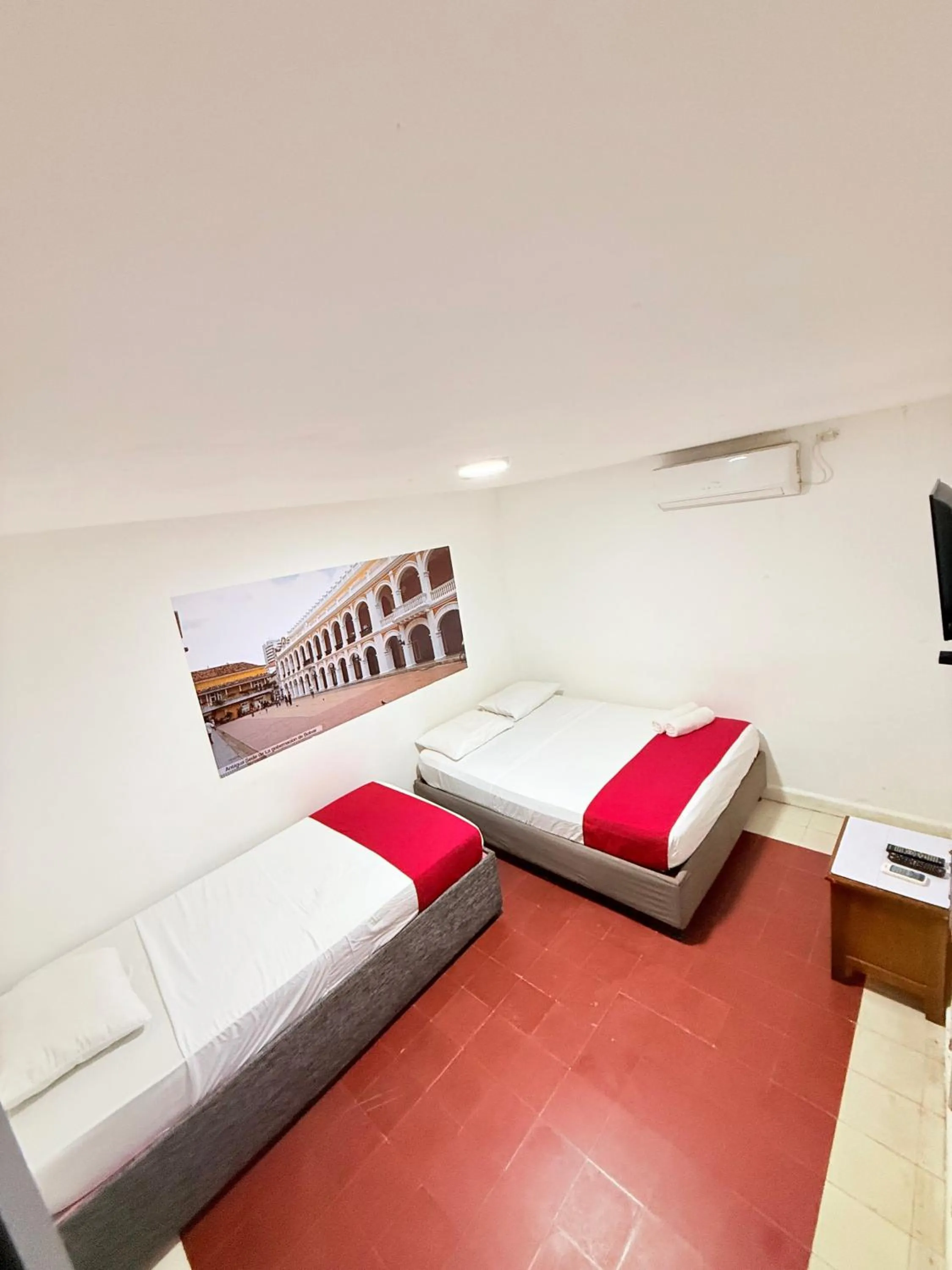 Bed in Hotel Toledo FL