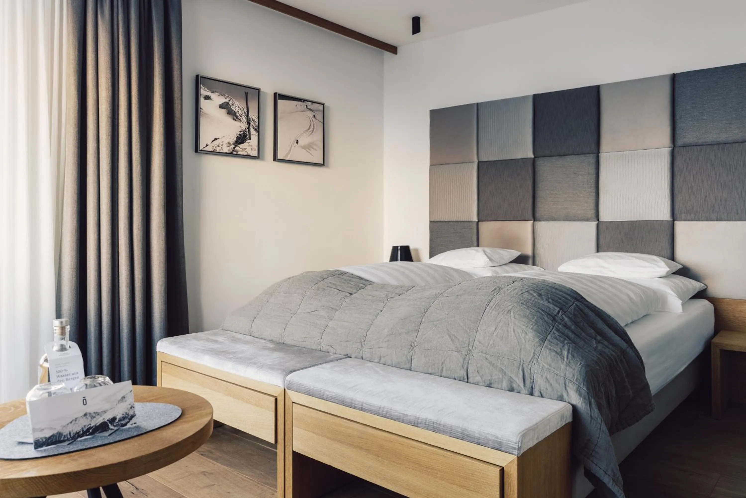 Photo of the whole room, Bed in Hotel Schöne Aussicht