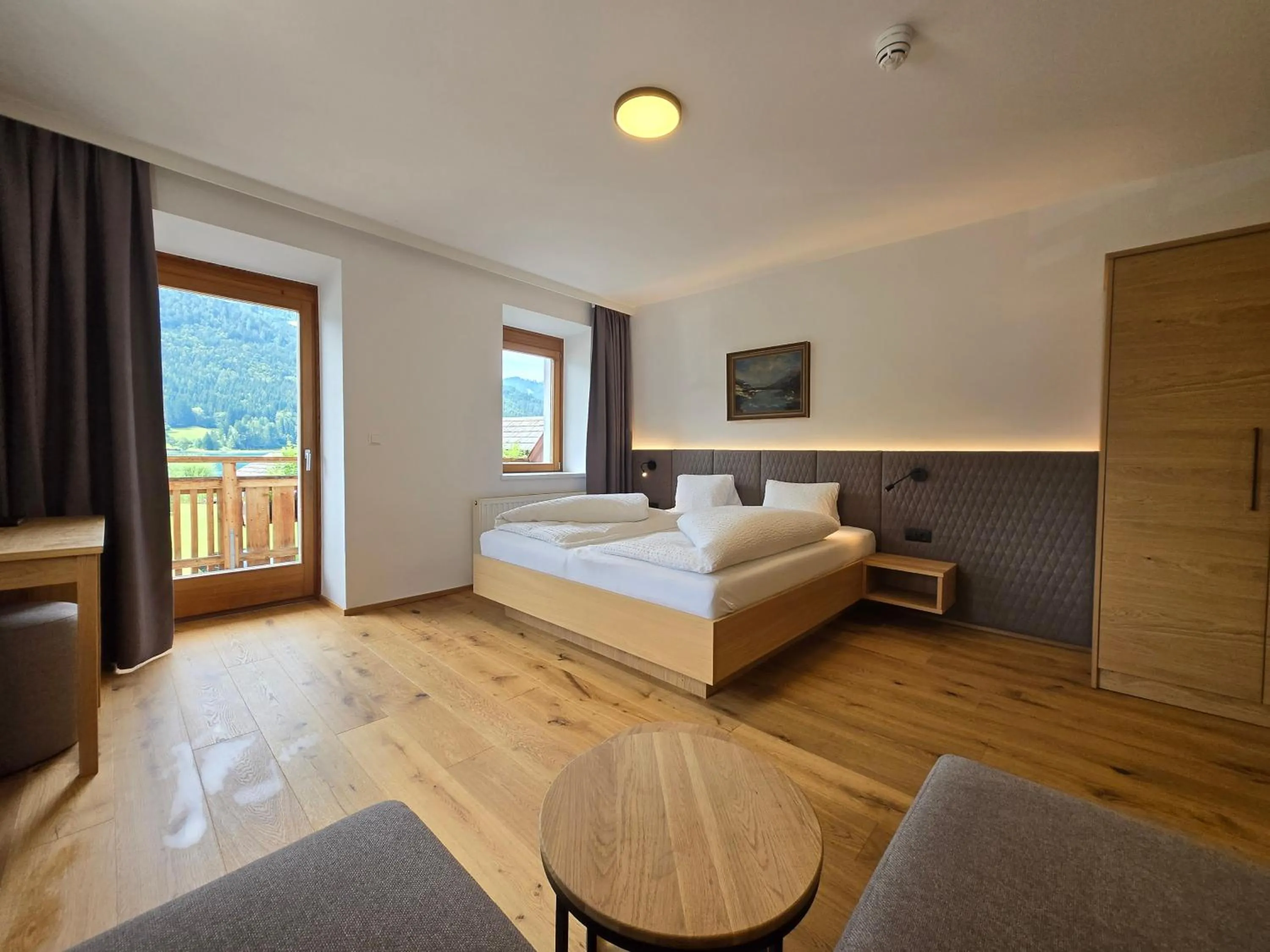 Comfort Double Room with Lake View in Ferienhof Neusacher Moser