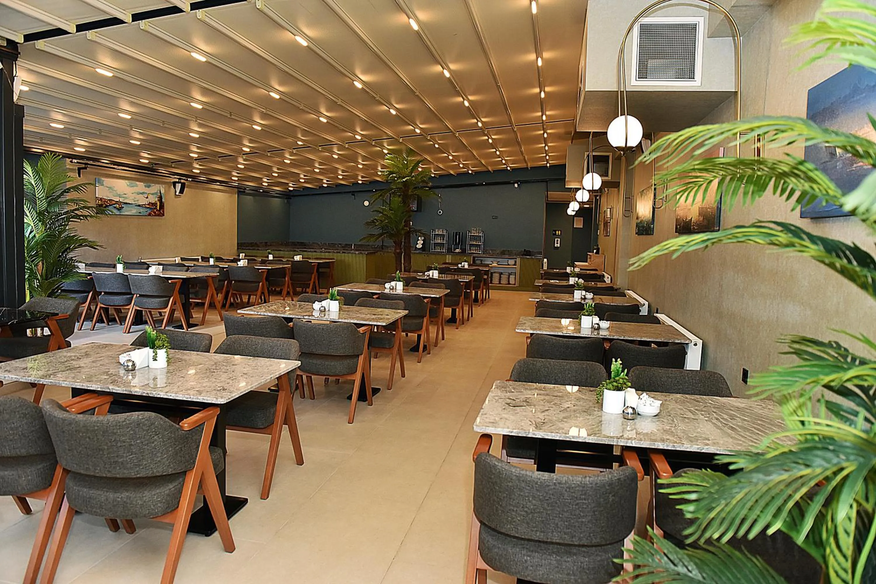 Restaurant/places to eat in Kerthill Hotel