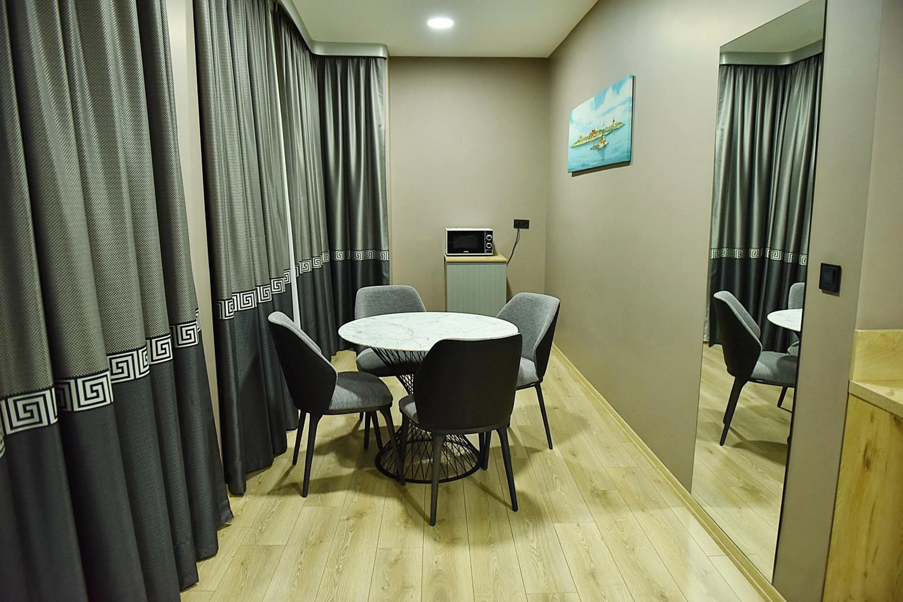 Dining area in Kerthill Hotel