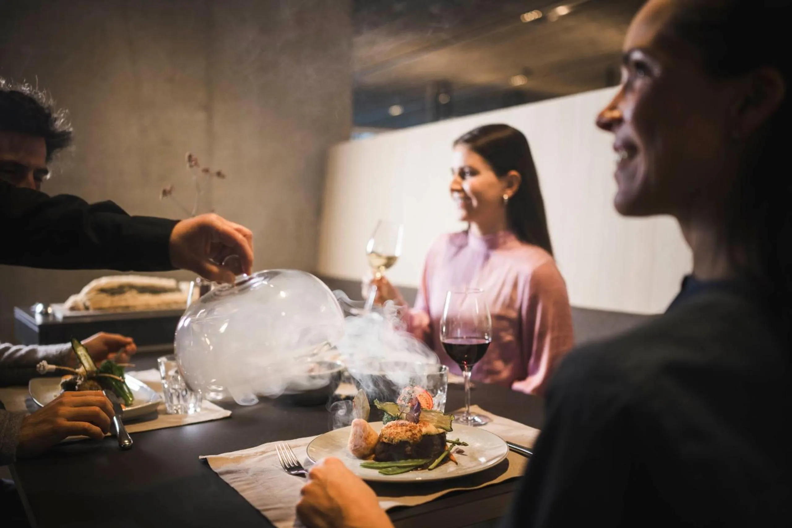 Restaurant/places to eat in Sportlers Lodge Sölden lifestyle-lässig-anders