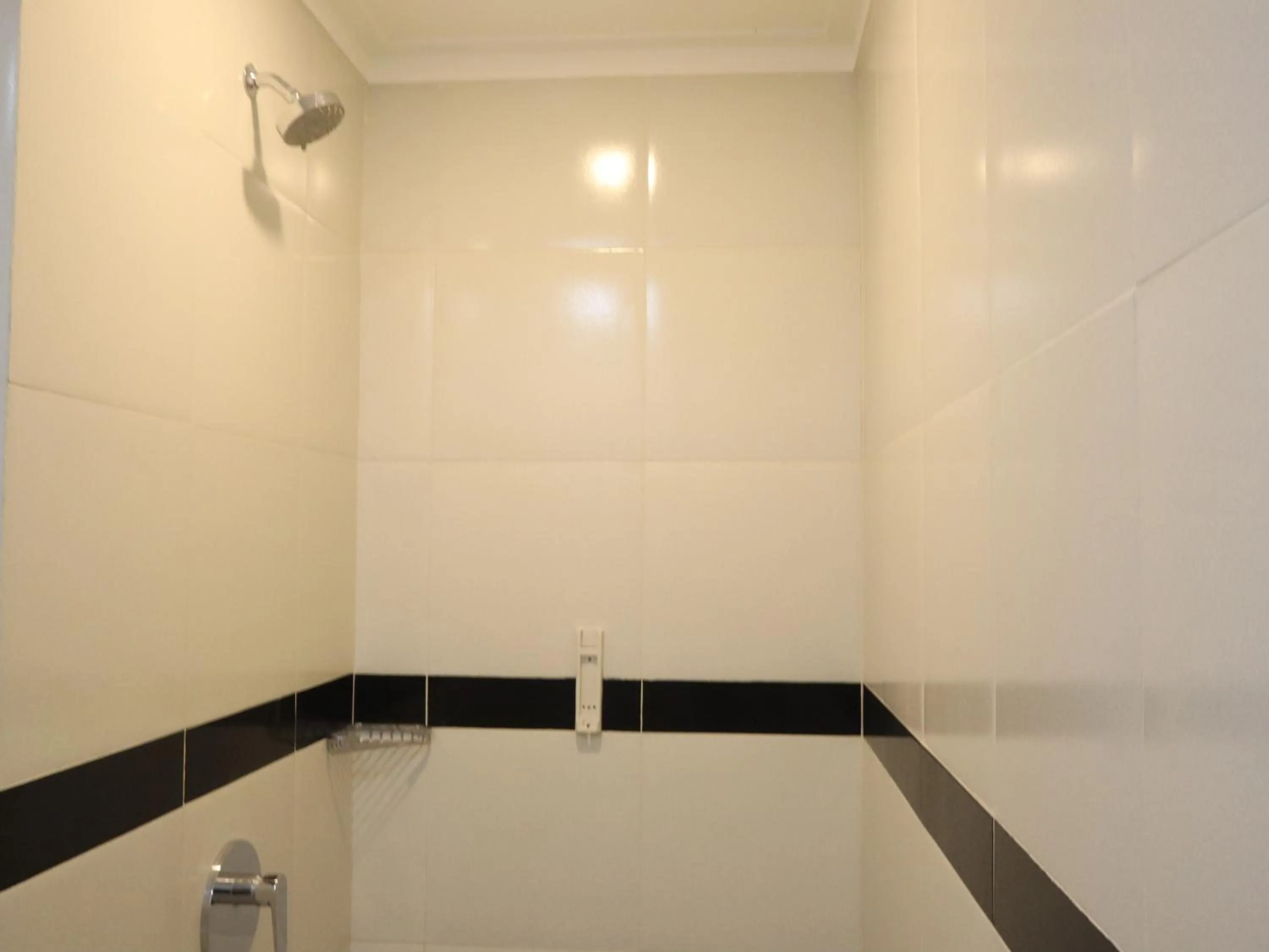 Shower in Front One Budget bekasi