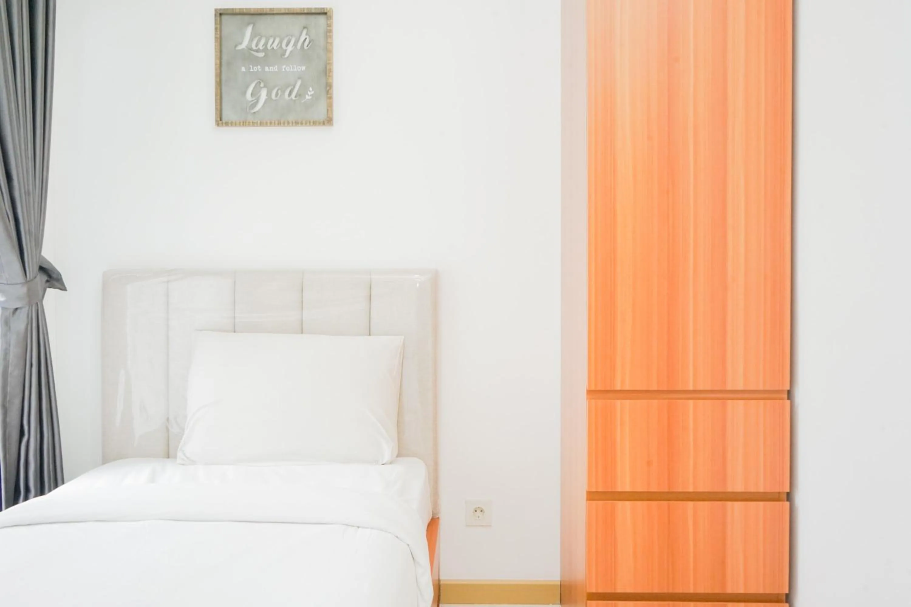 Great Choice 2BR Apartment at M-Town Residence By Travelio