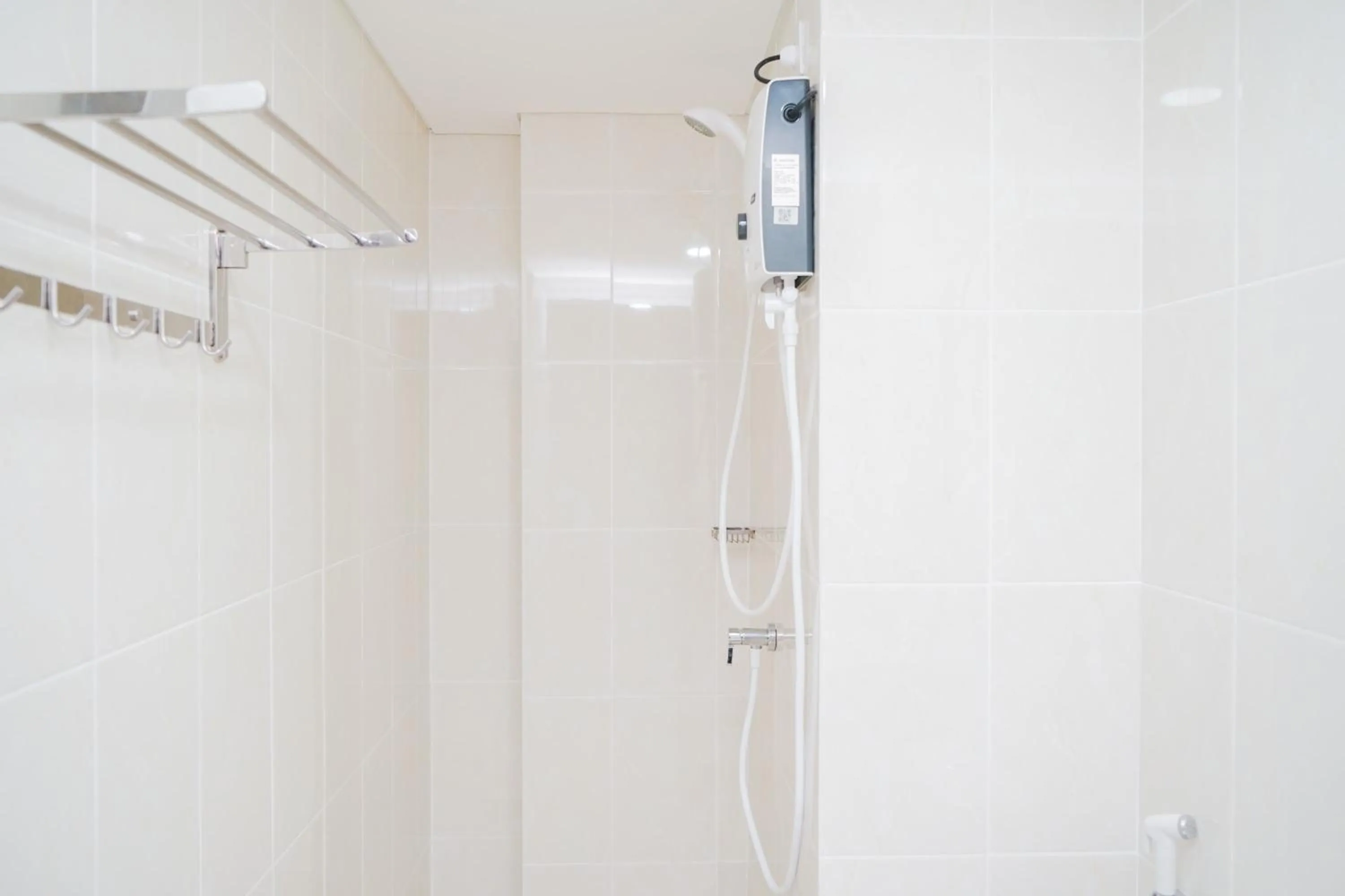 Great Choice 2BR Apartment at M-Town Residence By Travelio