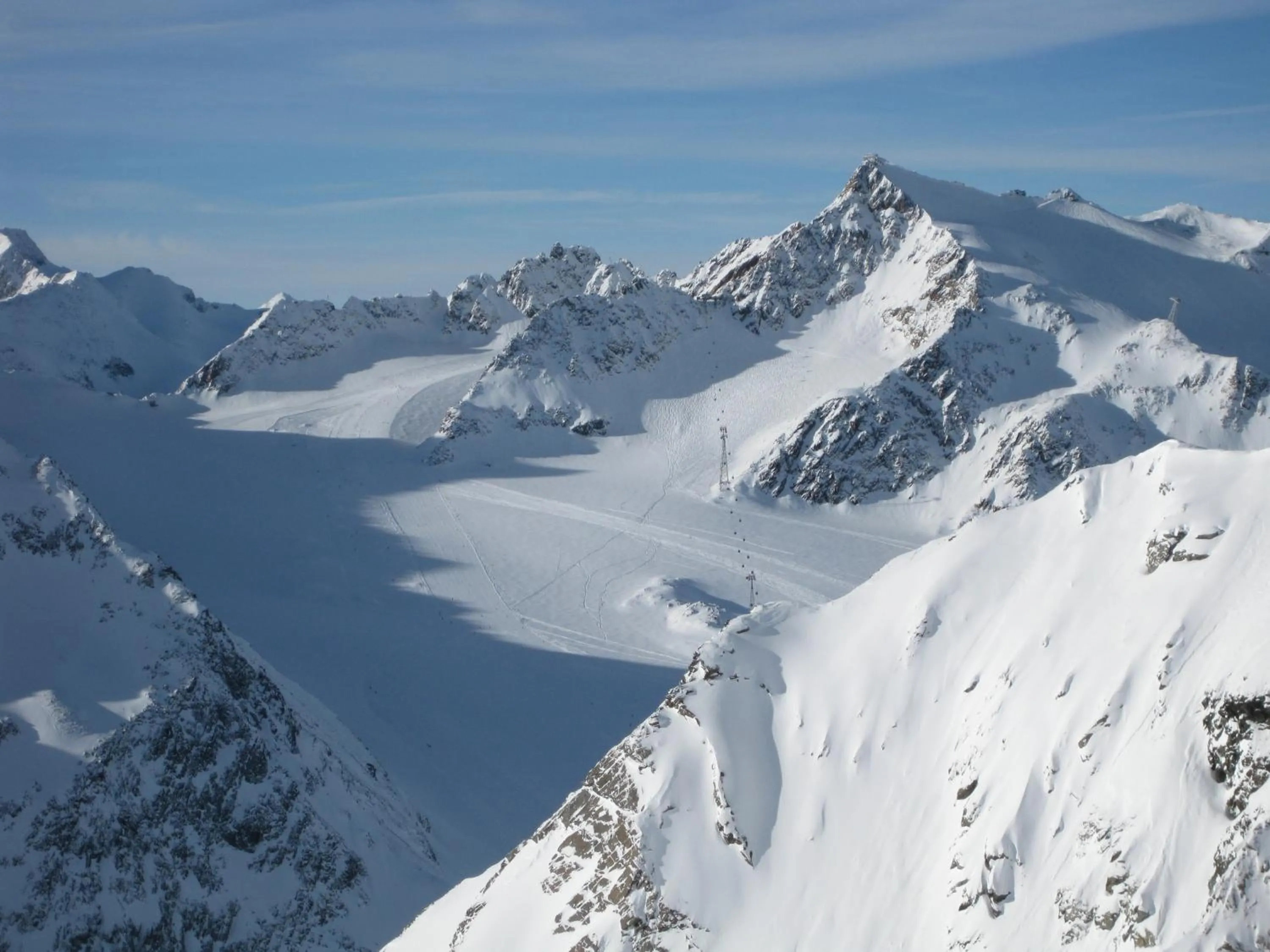 Skiing in Hotel Neue Post