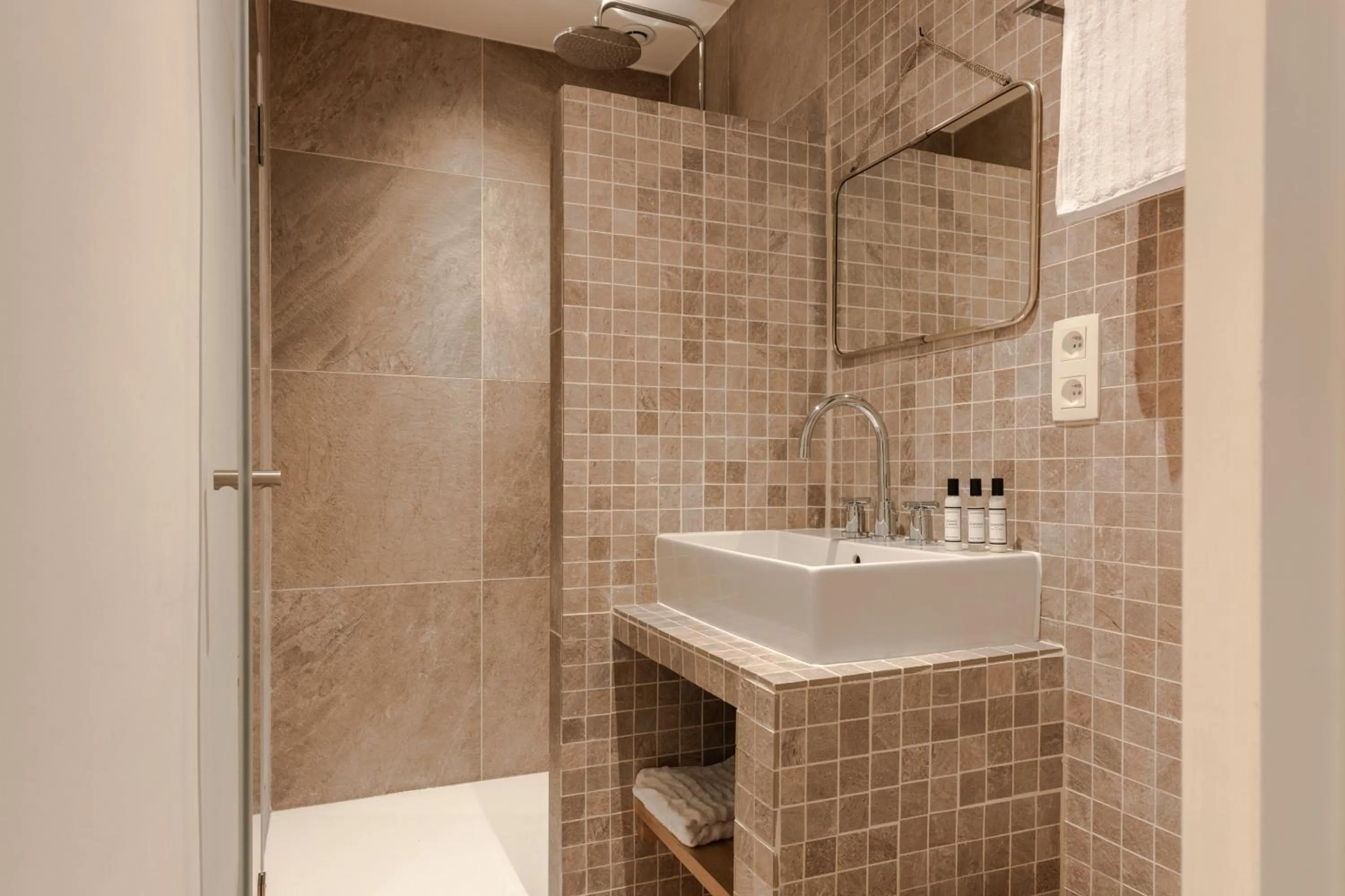 Shower in Villa Monceau Louvain la neuve