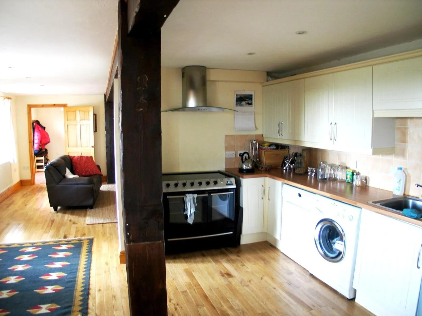 Kitchen or kitchenette in Lamphey Park