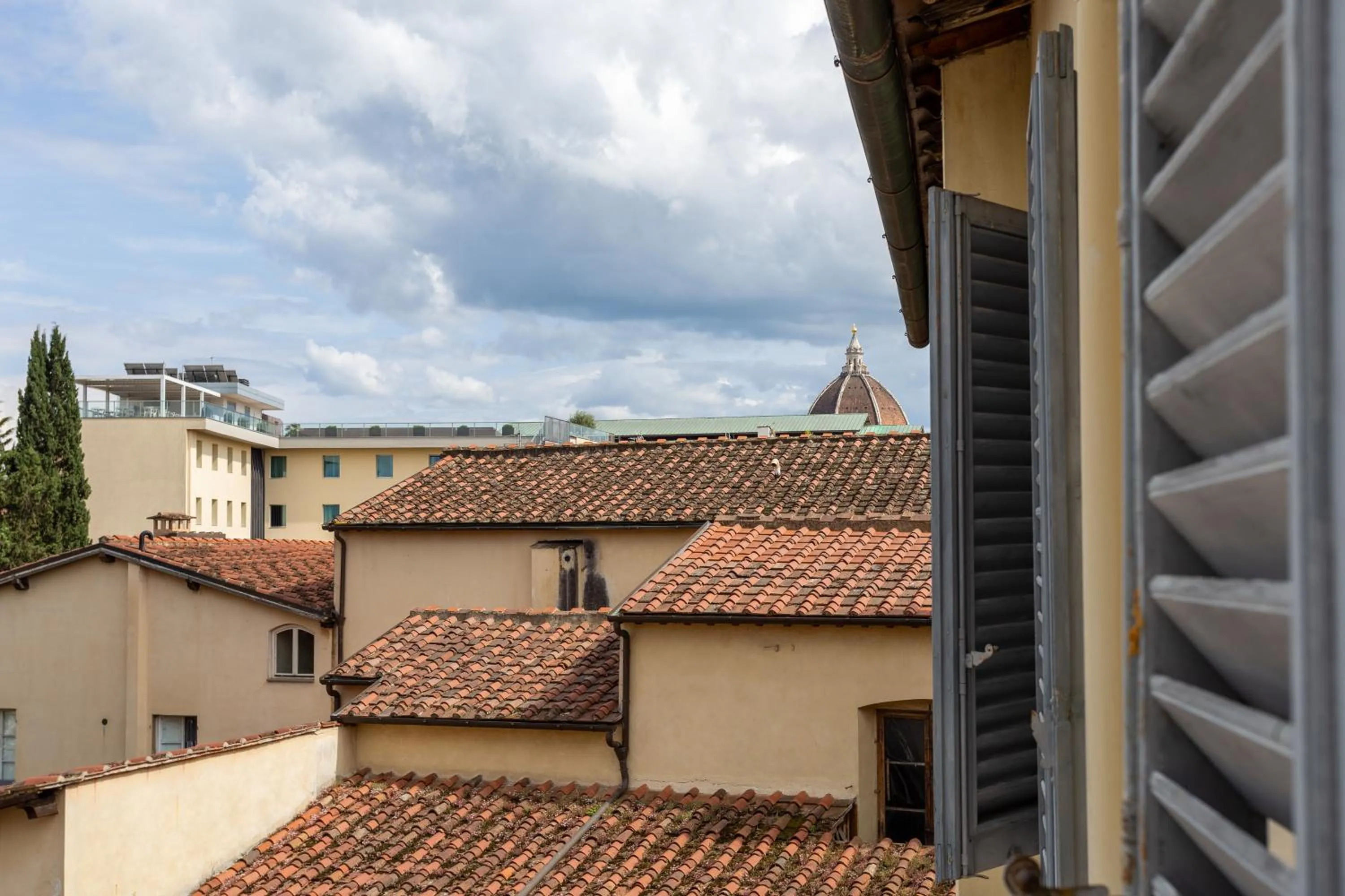 Inner courtyard view in Hotel Paola