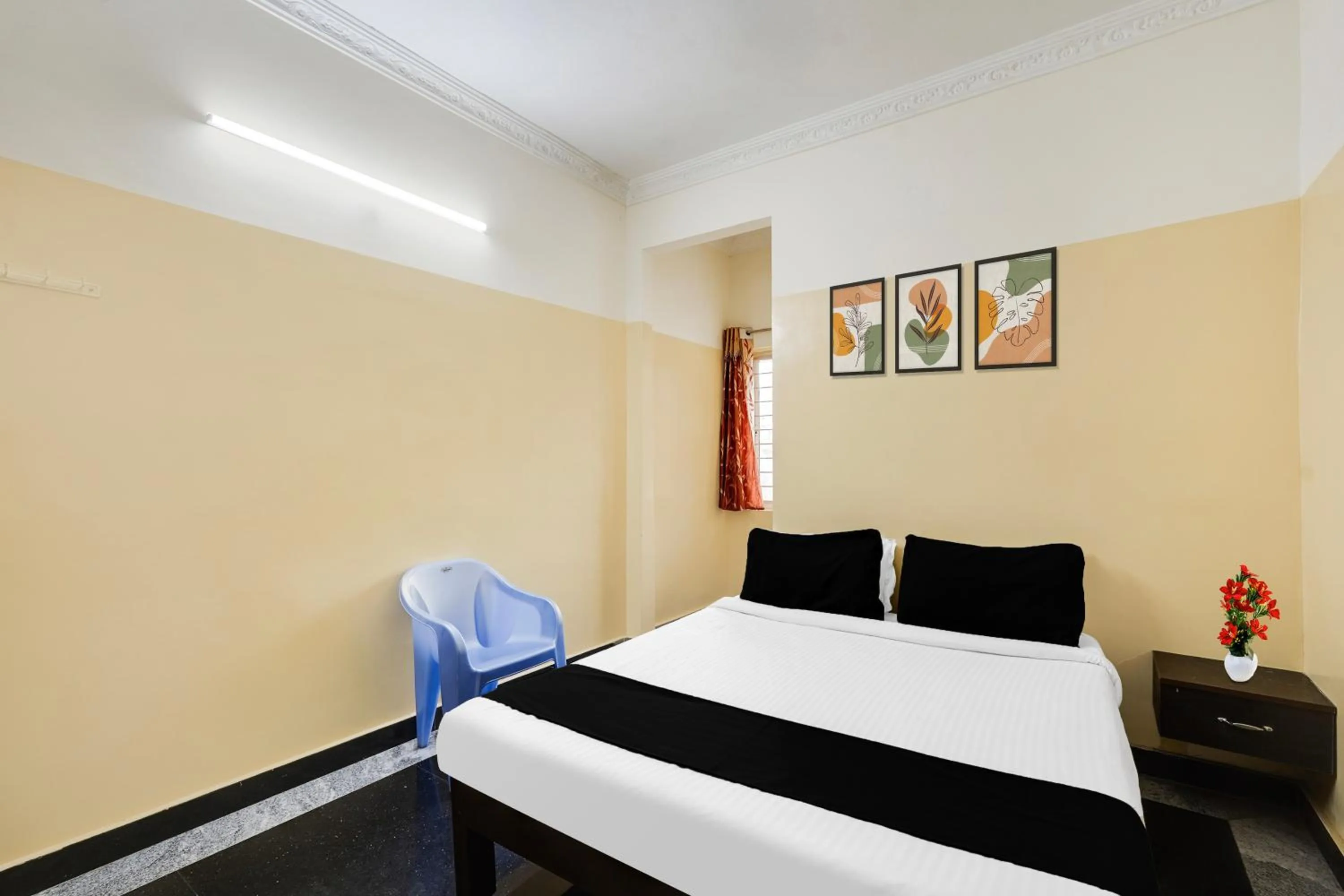 Bedroom, Bed in Hotel O Karakambadi Road Near Leela Mahal Circle