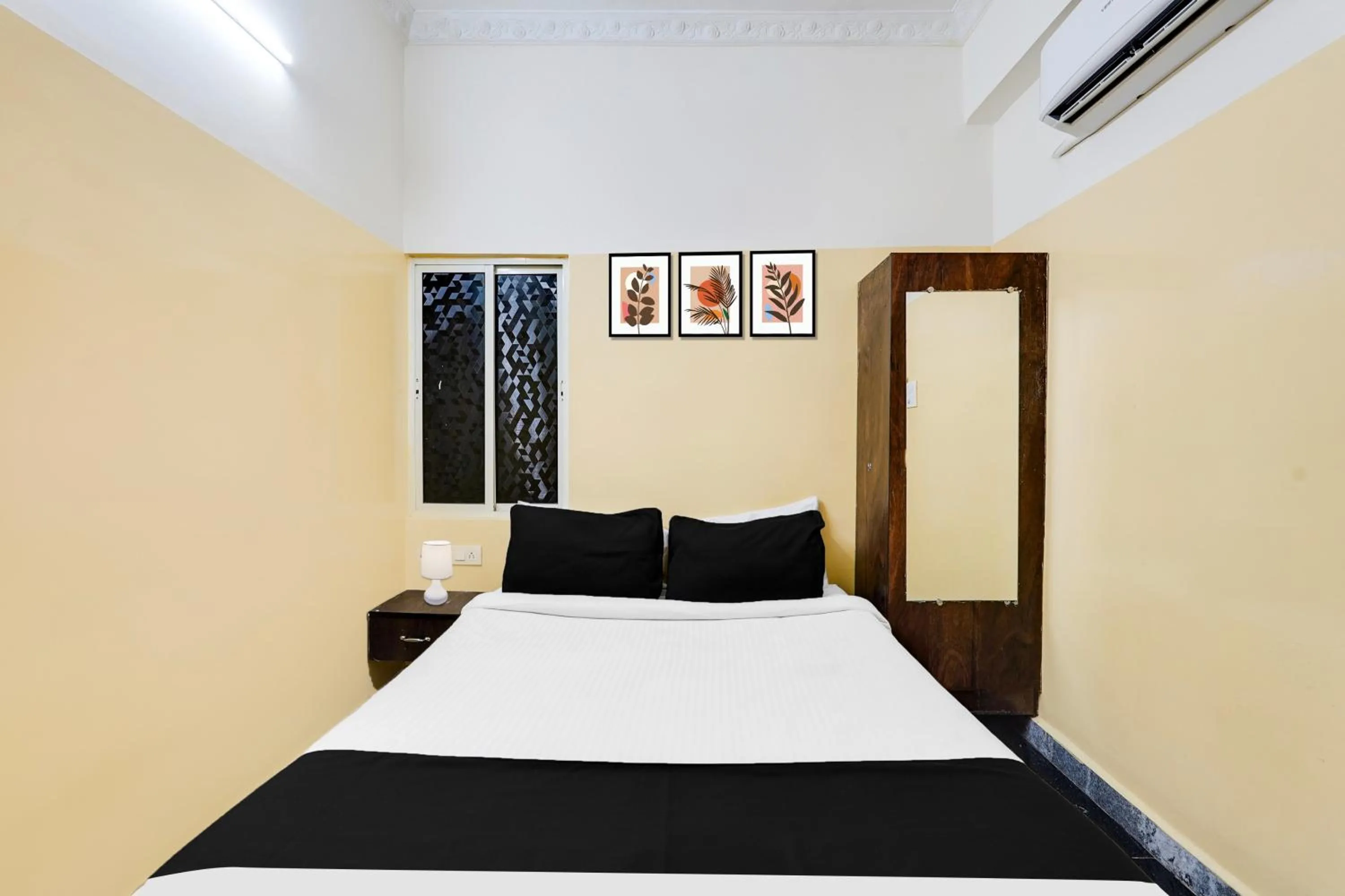 Bedroom, Bed in Hotel O Karakambadi Road Near Leela Mahal Circle