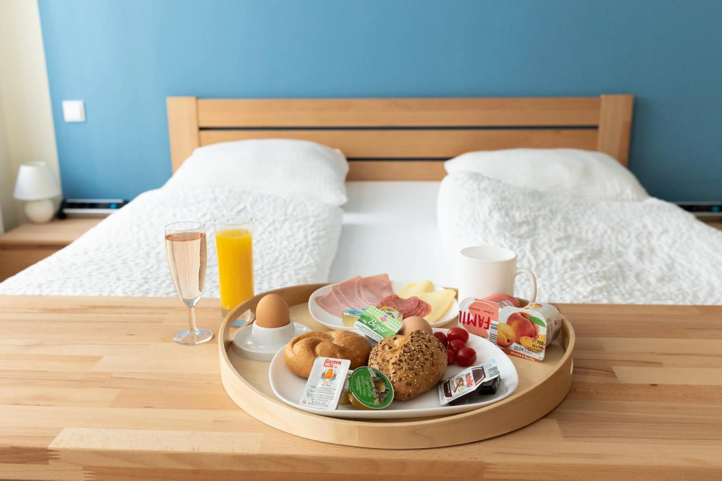 Food and drinks, Bed in Pension a und a