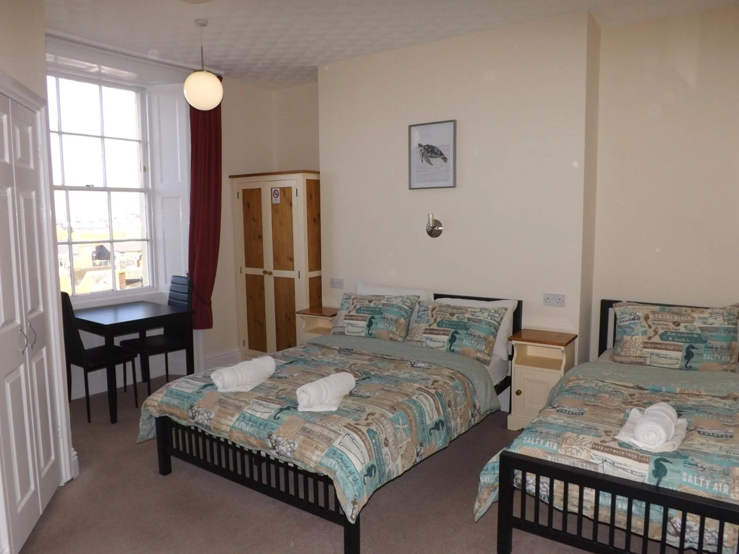 Photo of the whole room, Bed in The Edenhurst Guesthouse