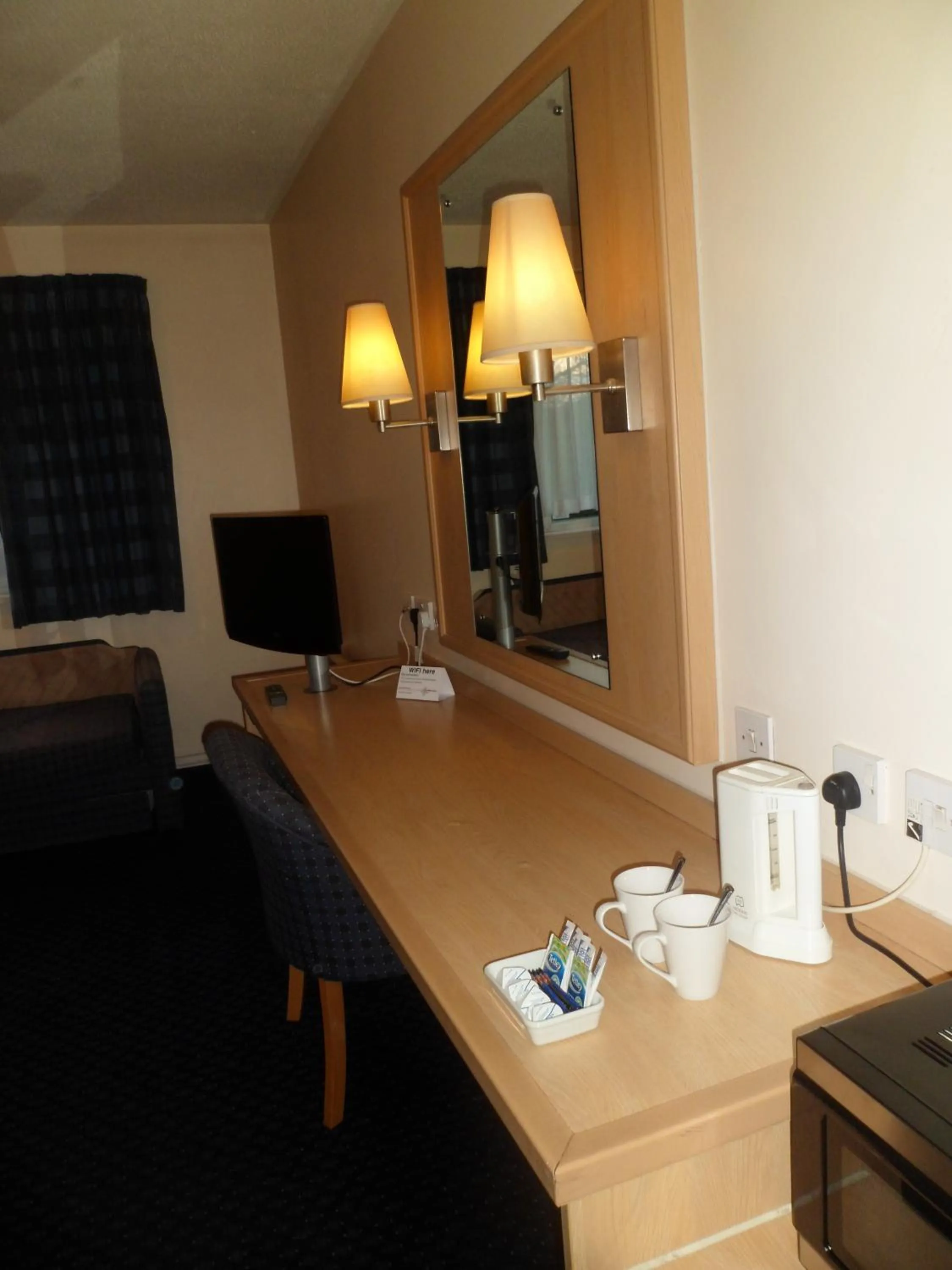 Coffee/tea facilities in Metro Inns Huddersfield