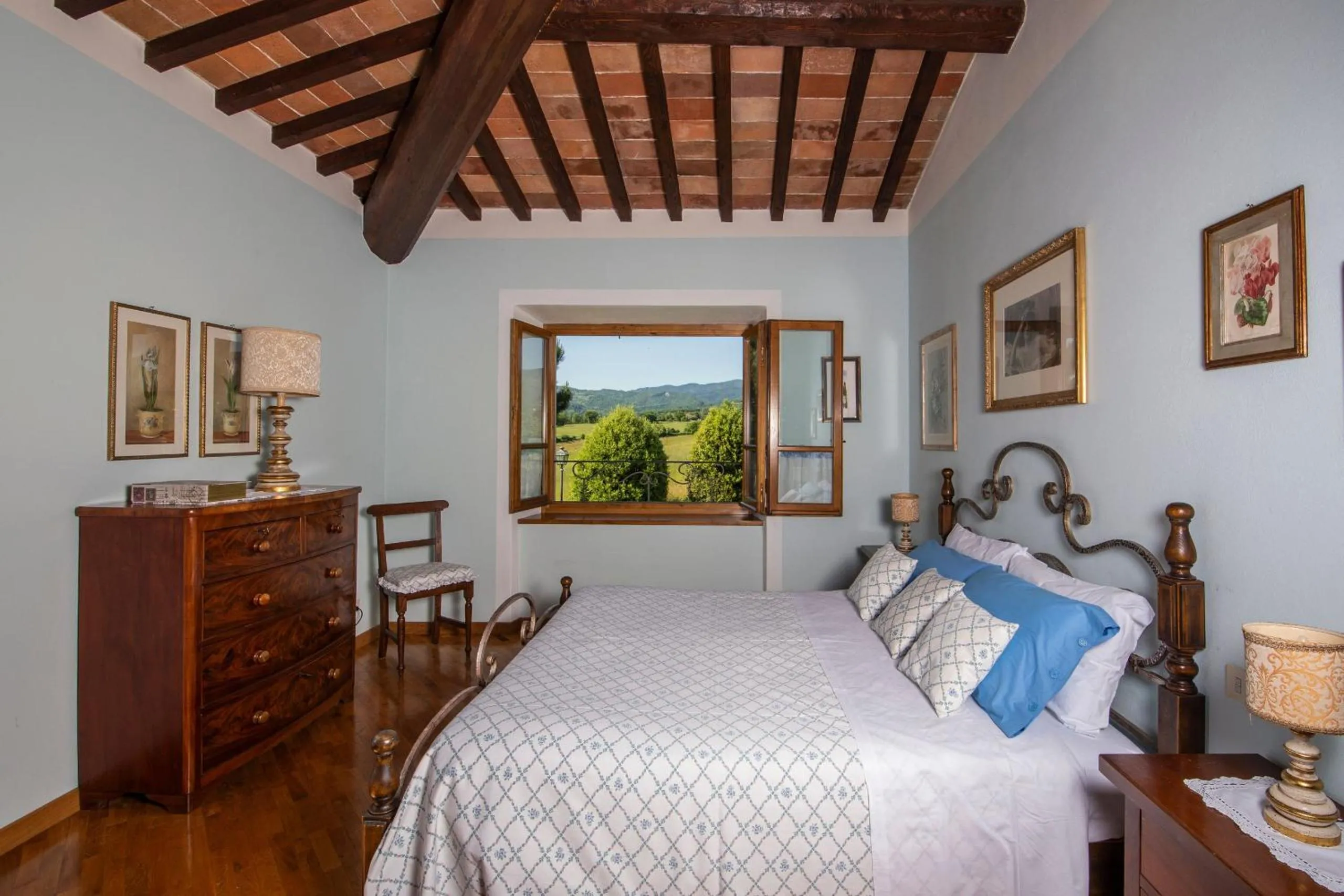 Bed in Villa la Cornice - Teloni