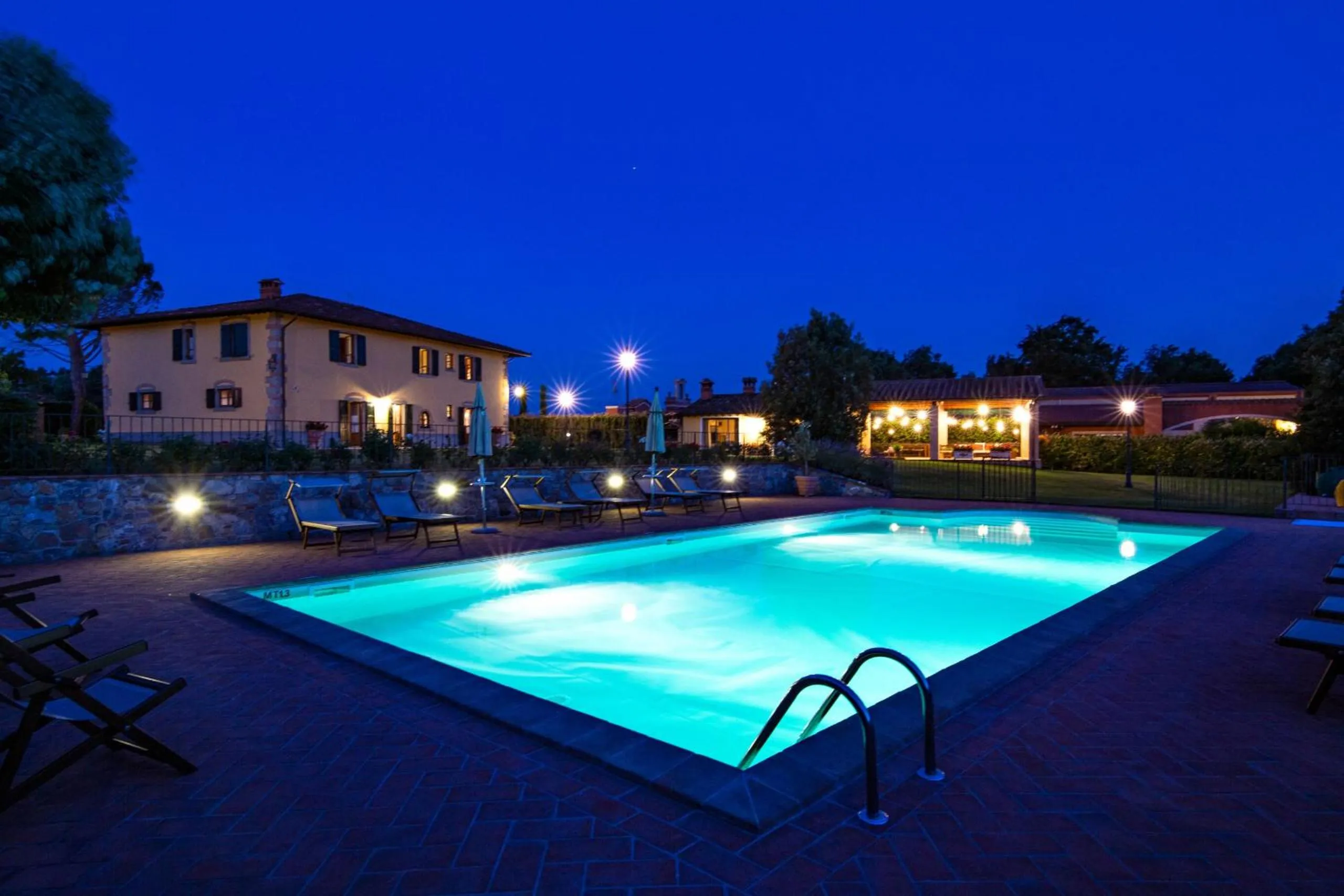 Property building in Villa la Cornice - Teloni