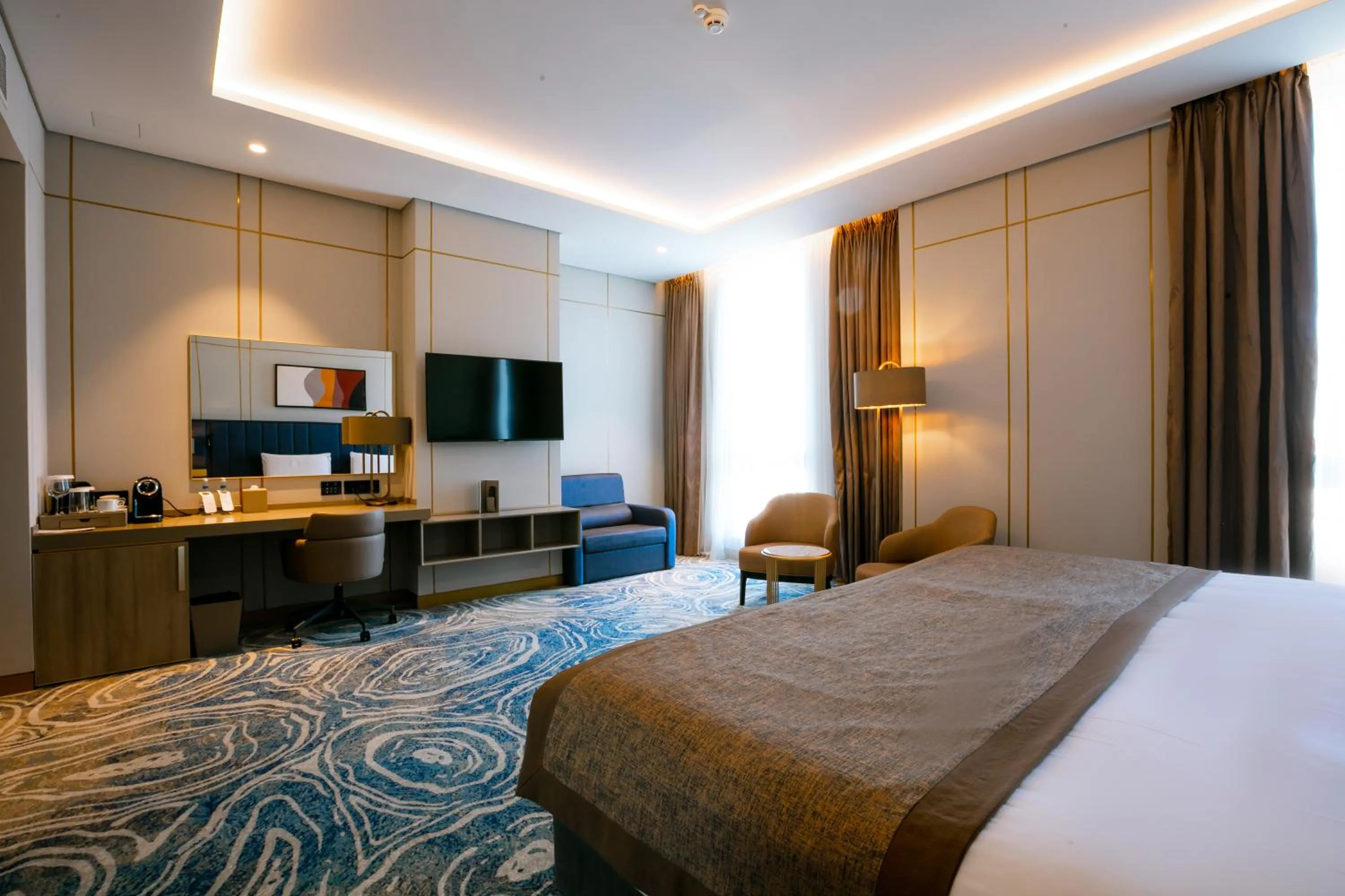 View (from property/room), Bed in InterContinental Baku by IHG