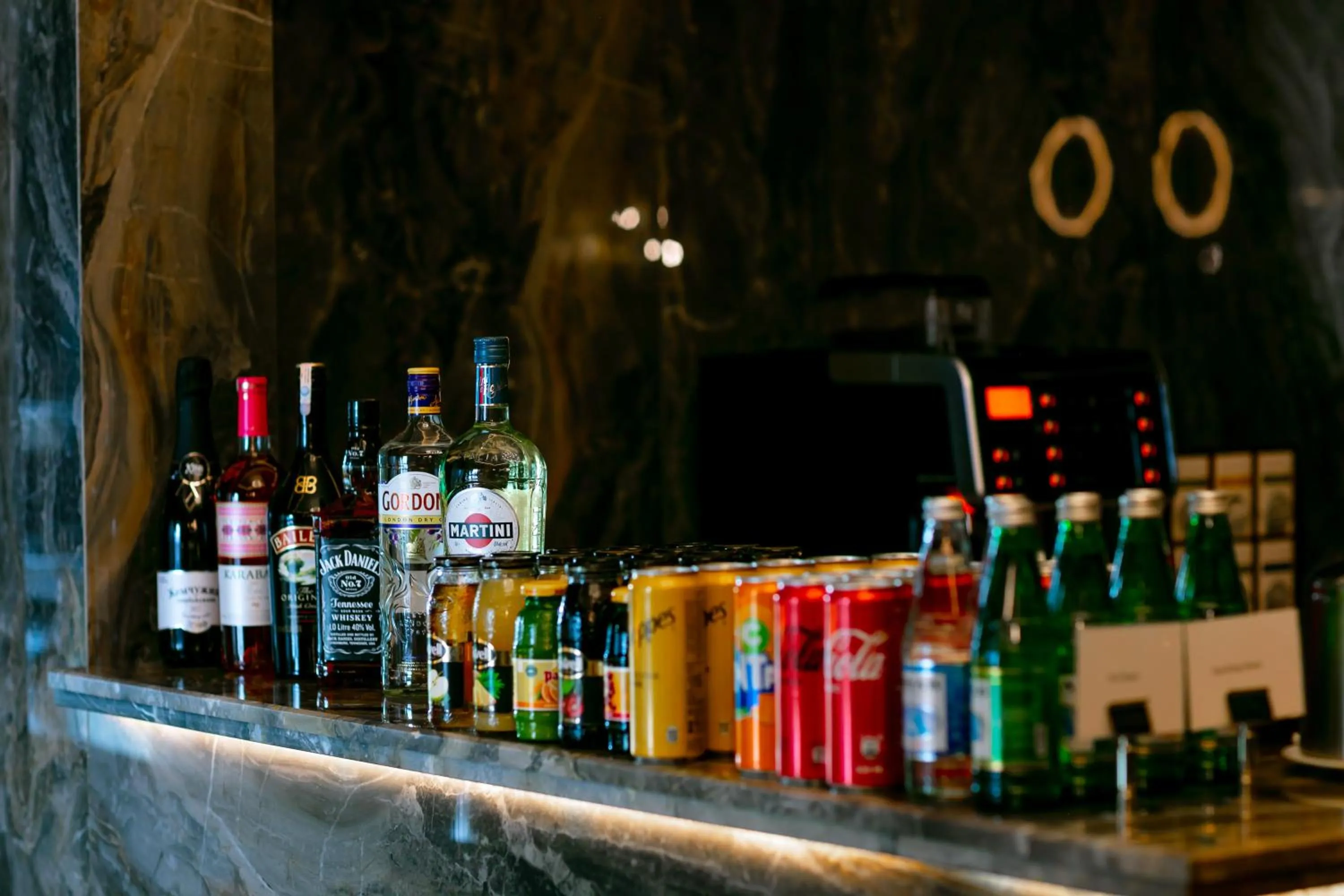 Lounge or bar in InterContinental Baku by IHG