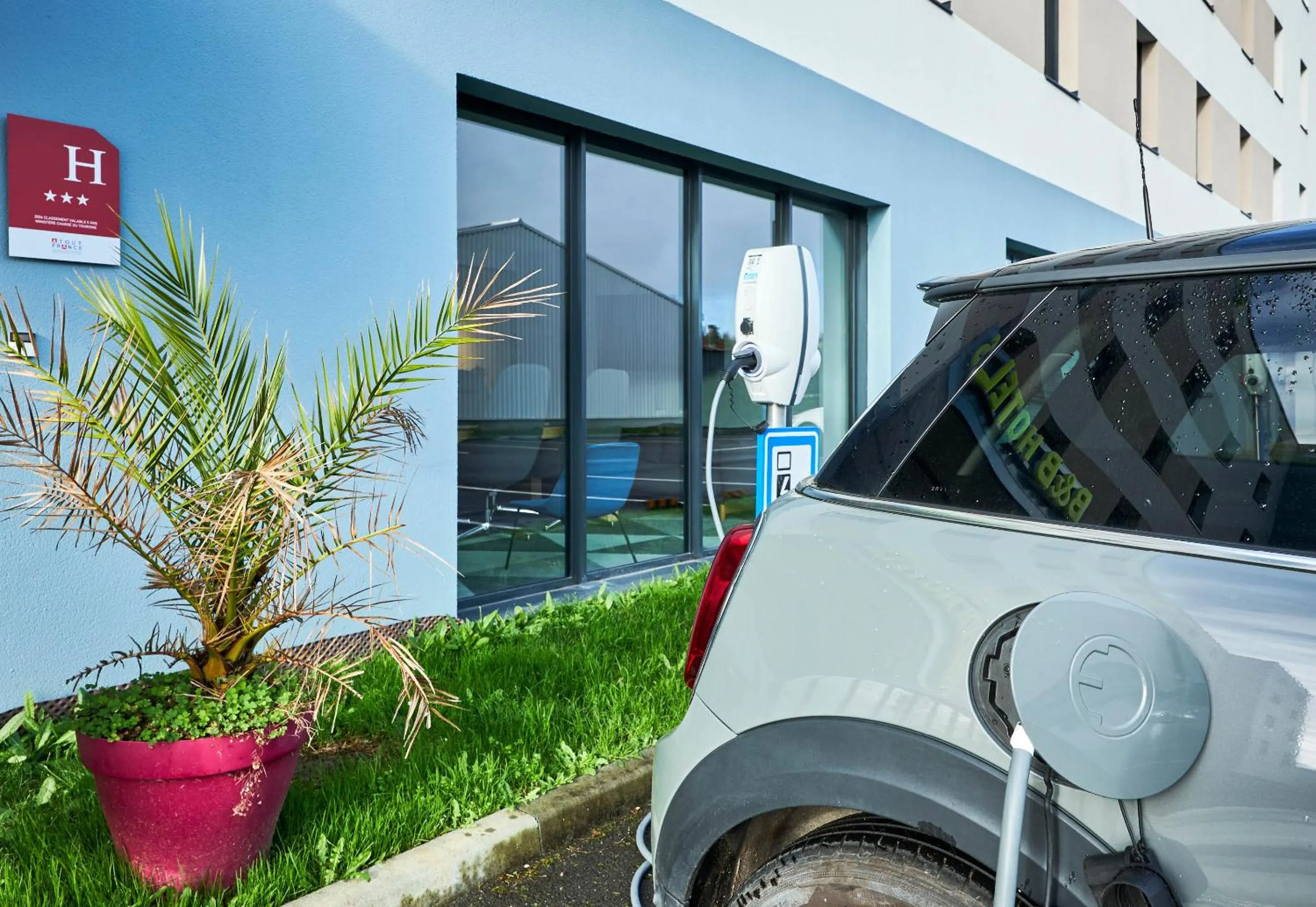 Parking in B&B HOTEL Deauville-Touques