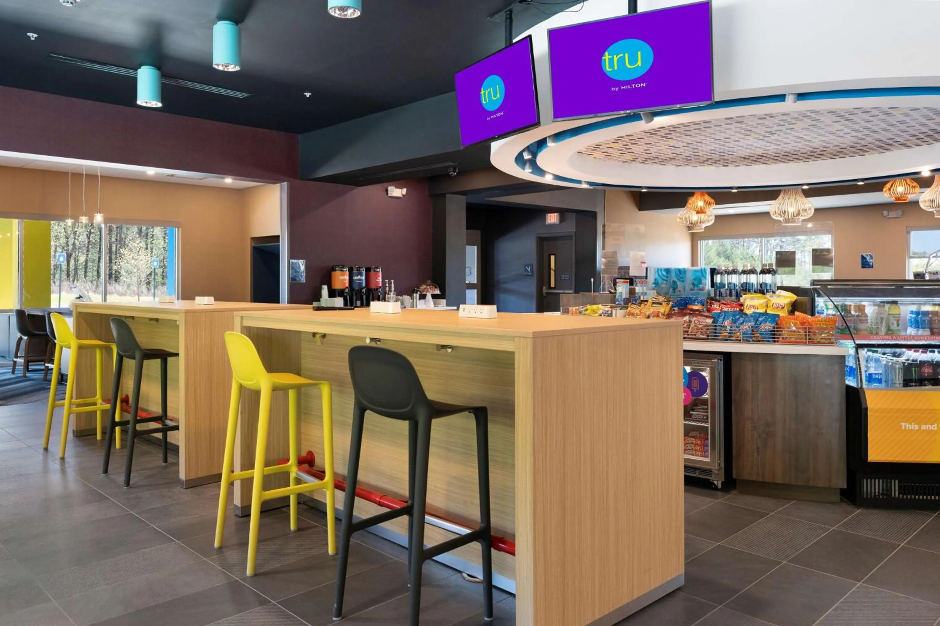 Restaurant/places to eat in Tru By Hilton Cartersville, Ga