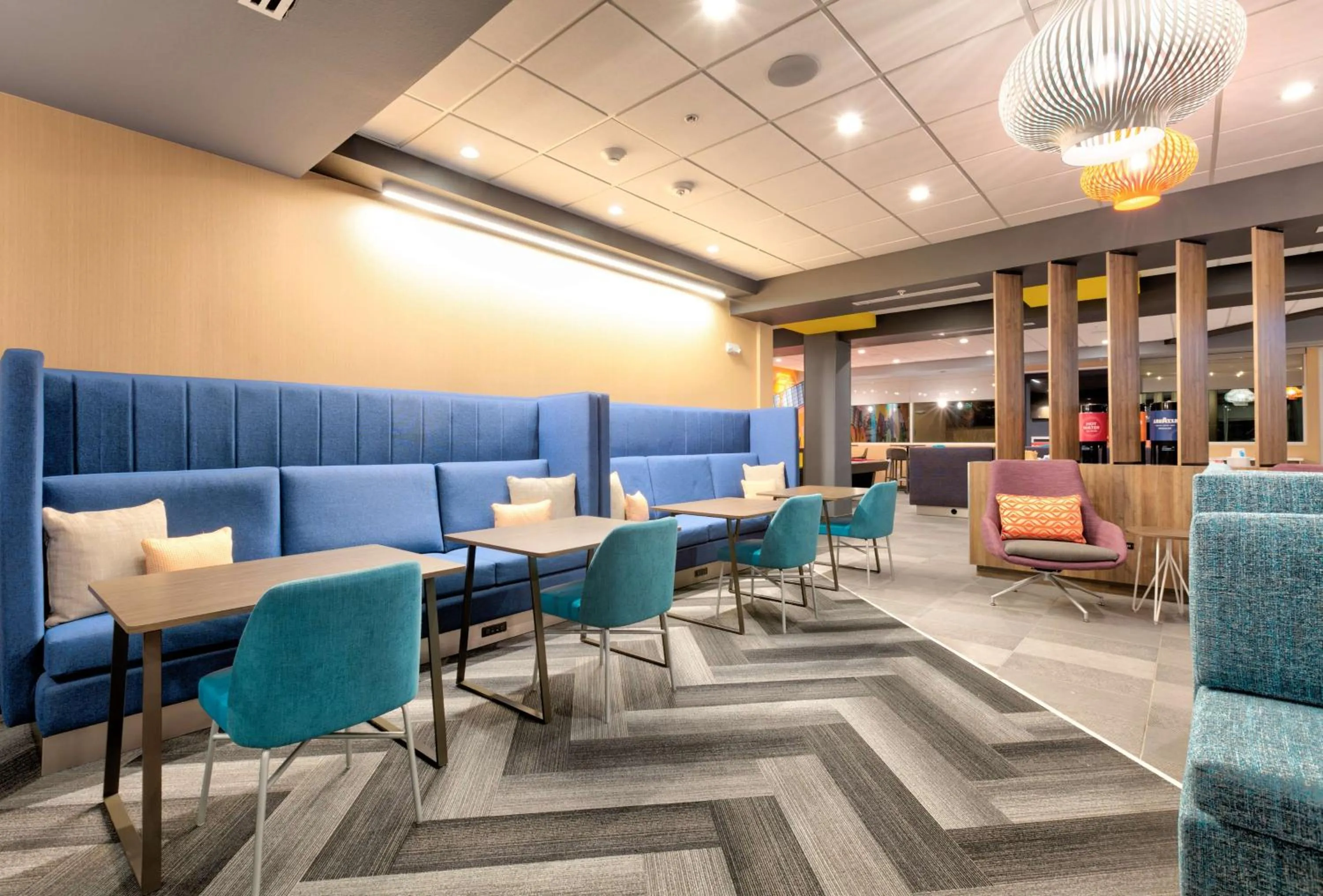 Lobby or reception in Tru By Hilton Austin Nw Arboretum, Tx