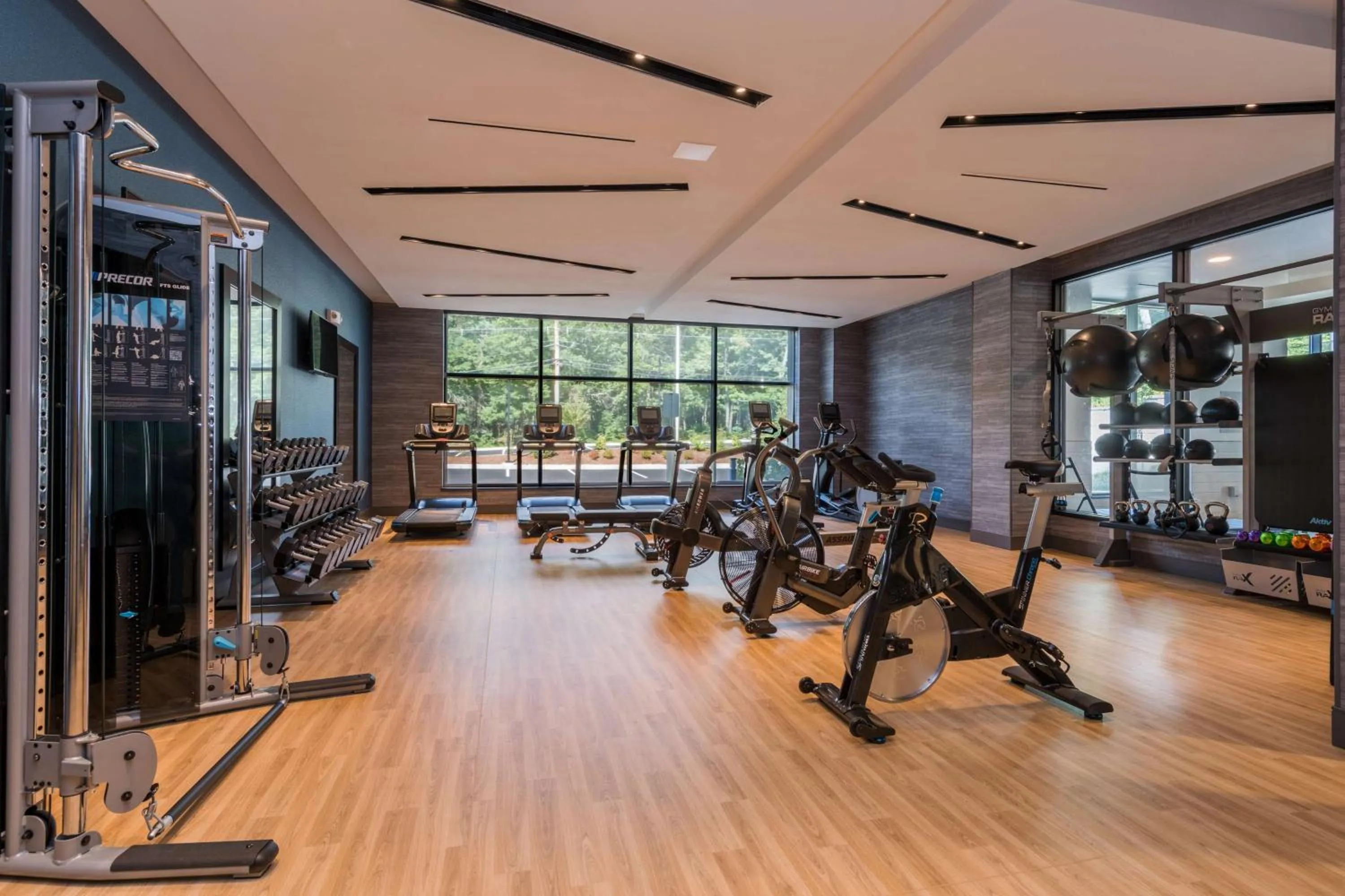 Fitness centre/facilities in Hilton Garden Inn Boston Canton, Ma