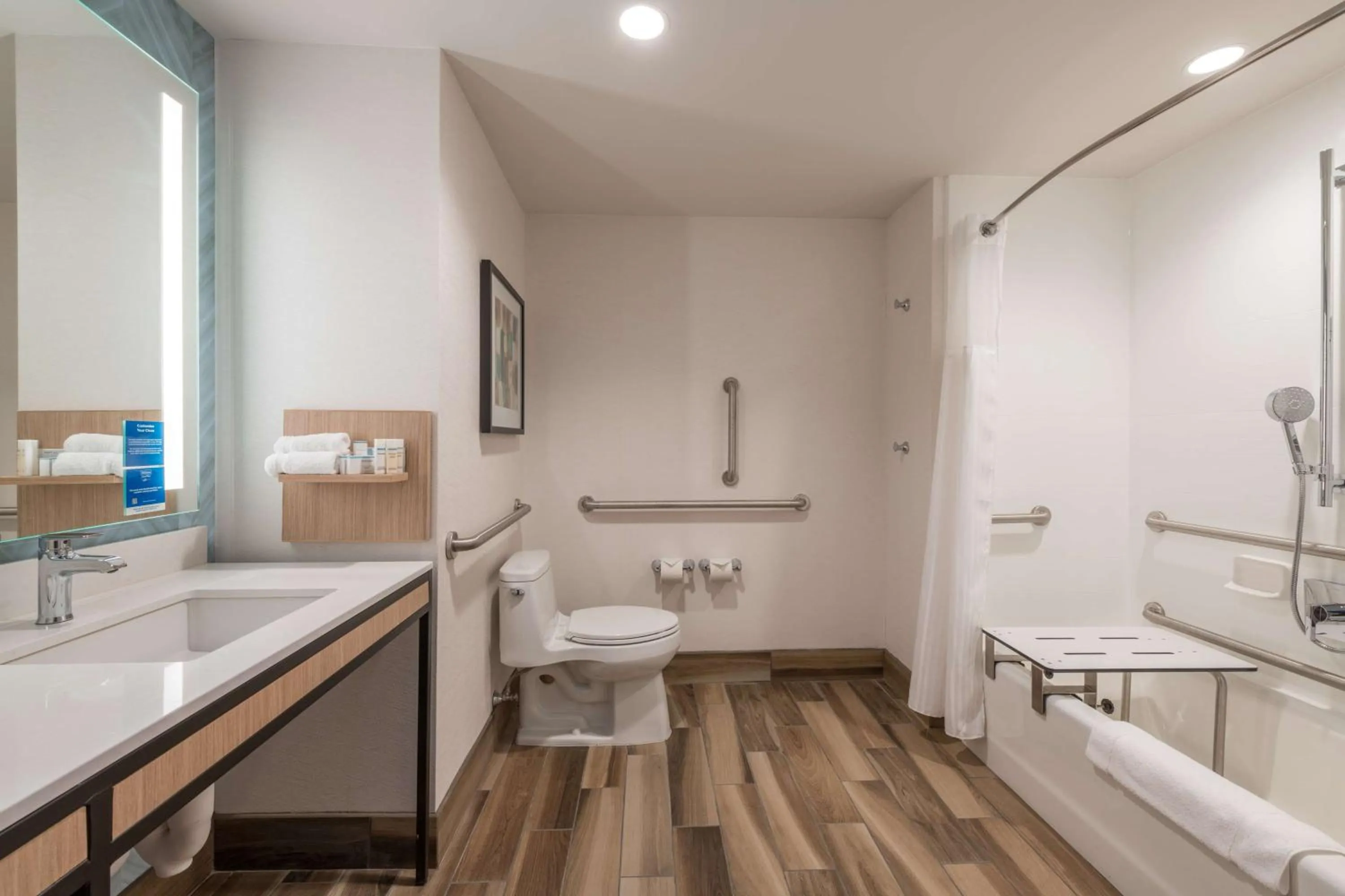 Photo of the whole room in Hilton Garden Inn Boston Canton, Ma