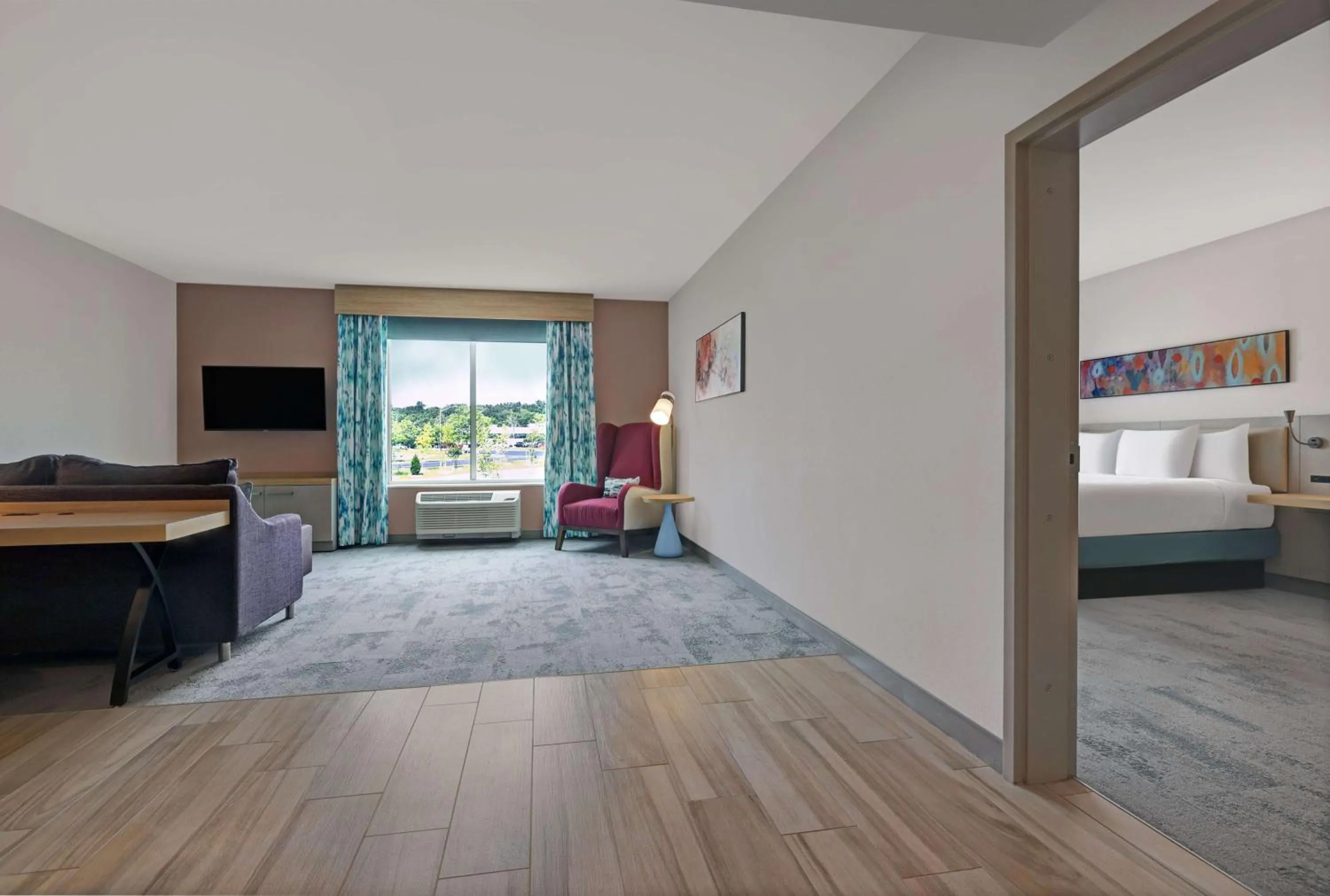 Living room, Bed in Hilton Garden Inn Manassas