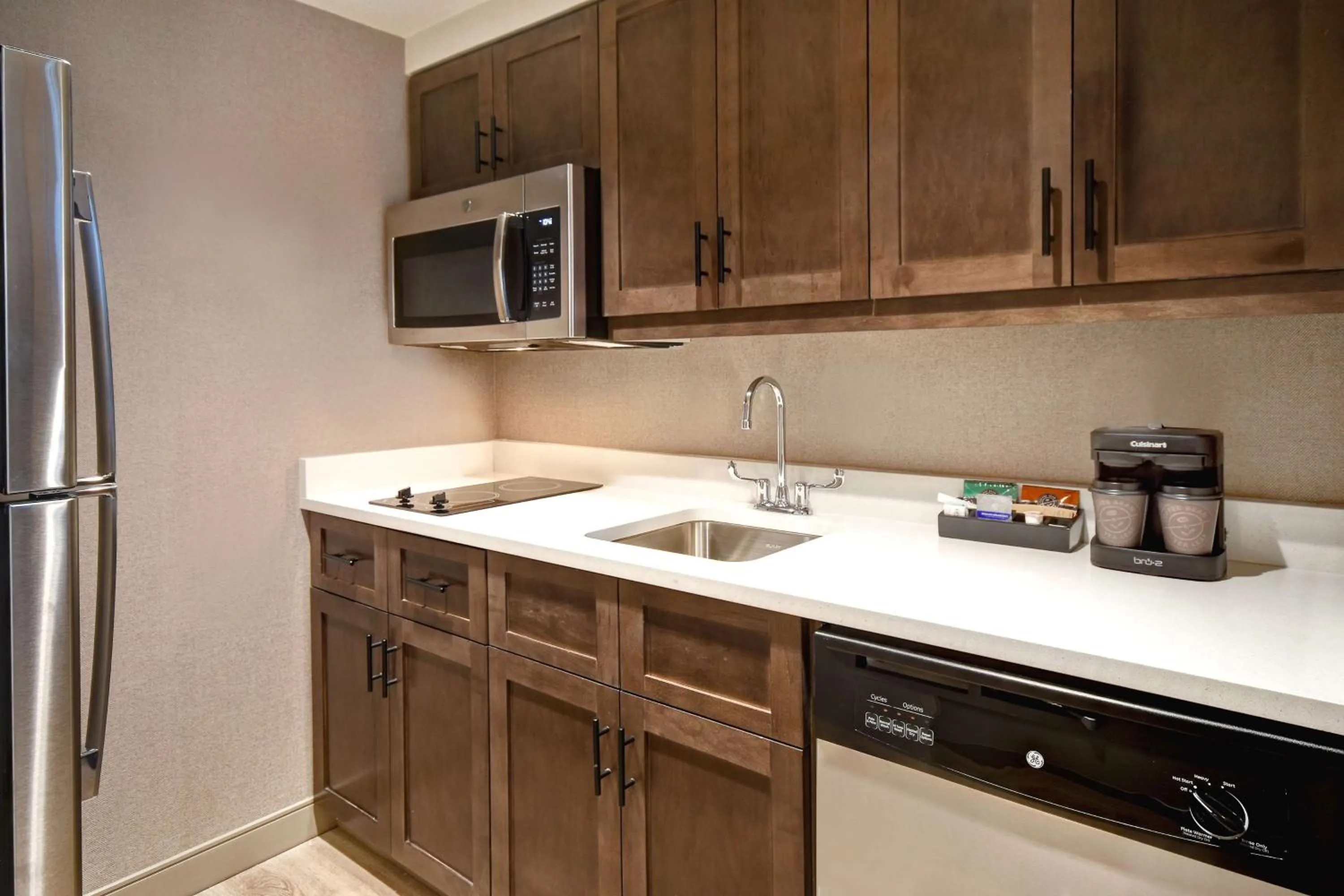 Kitchen or kitchenette in Homewood Suites by Hilton Tuscaloosa Downtown- Near Univ of Alabama