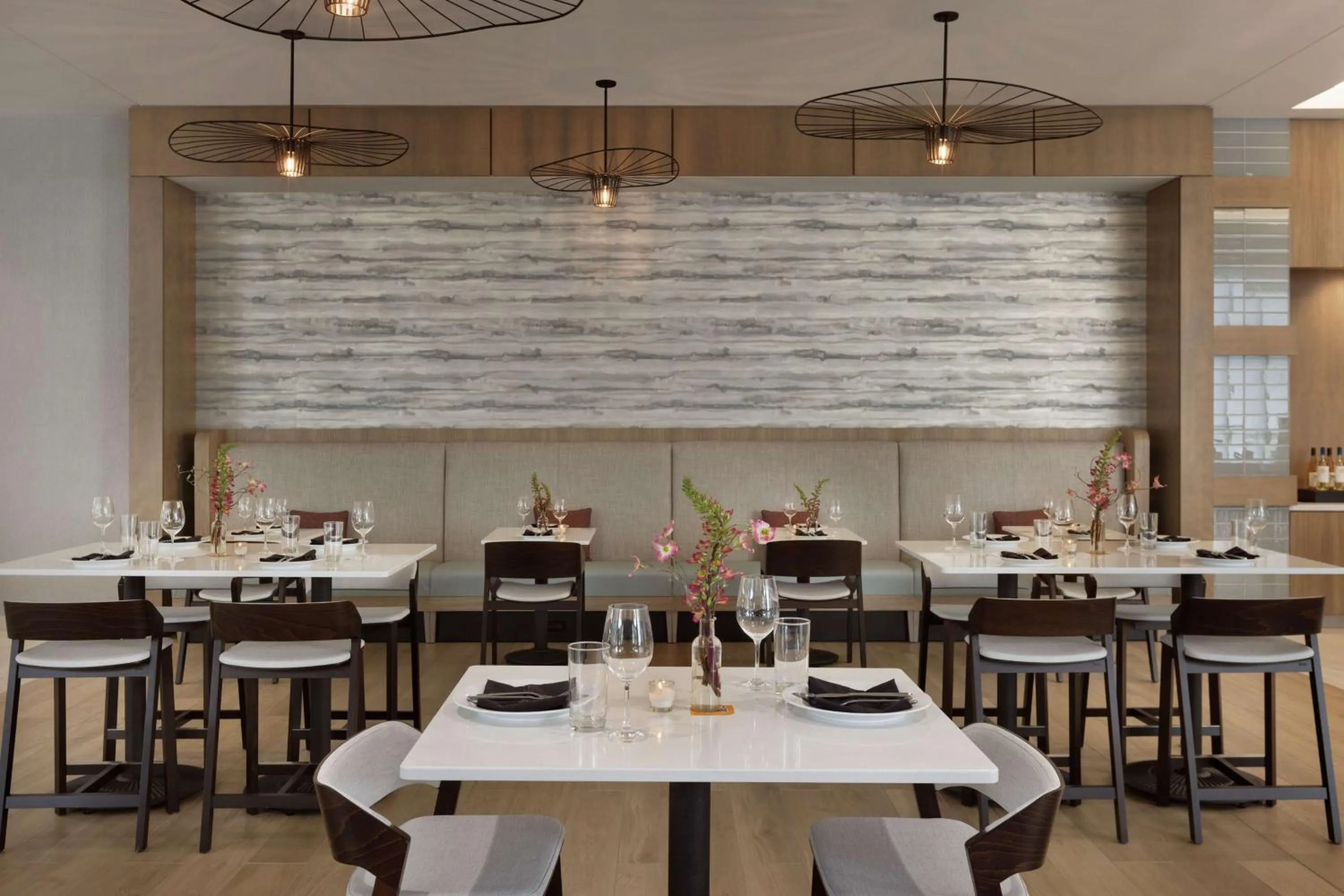 Restaurant/places to eat in Hilton Garden Inn Austin North-Near the Domain, TX