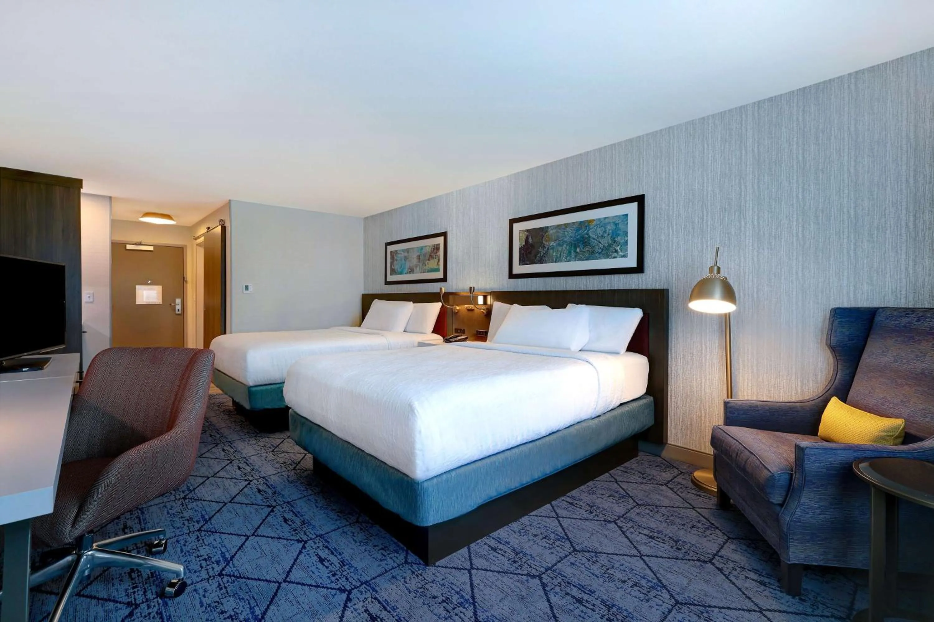 Bedroom, Bed in Hilton Garden Inn Cedar Rapids