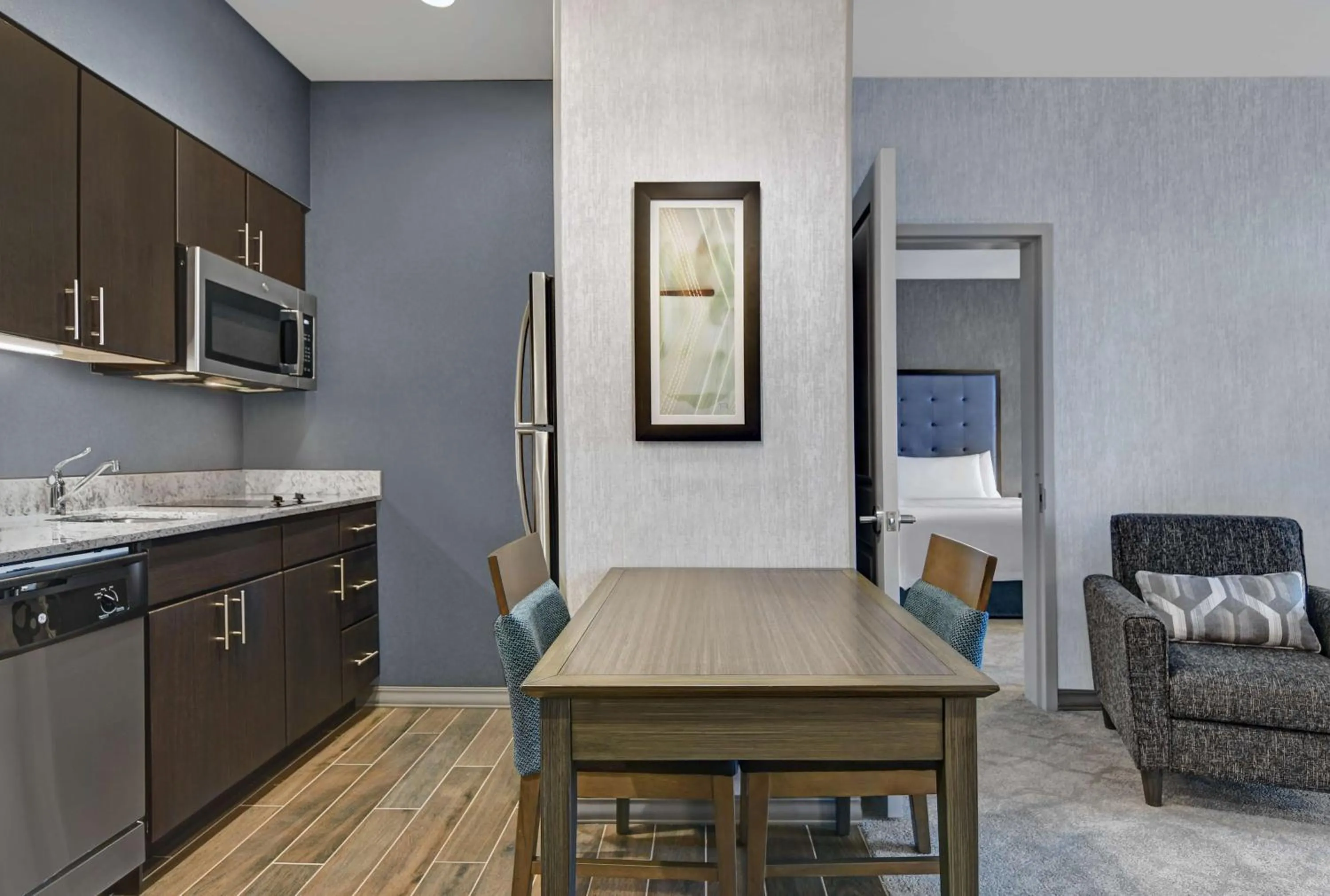Kitchen or kitchenette in Homewood Suites By Hilton Edison Woodbridge, NJ