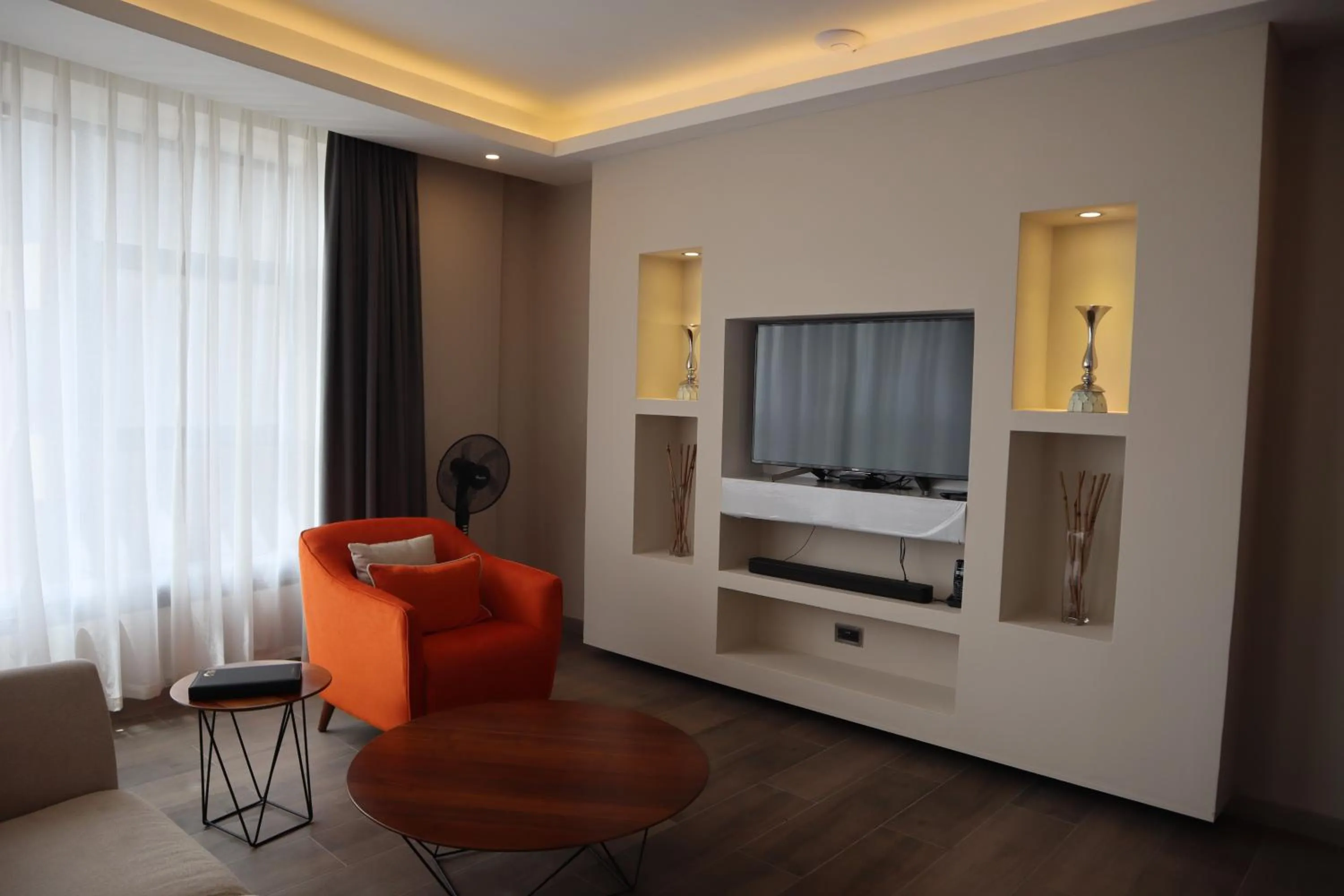 The Curve by the Park Apartments