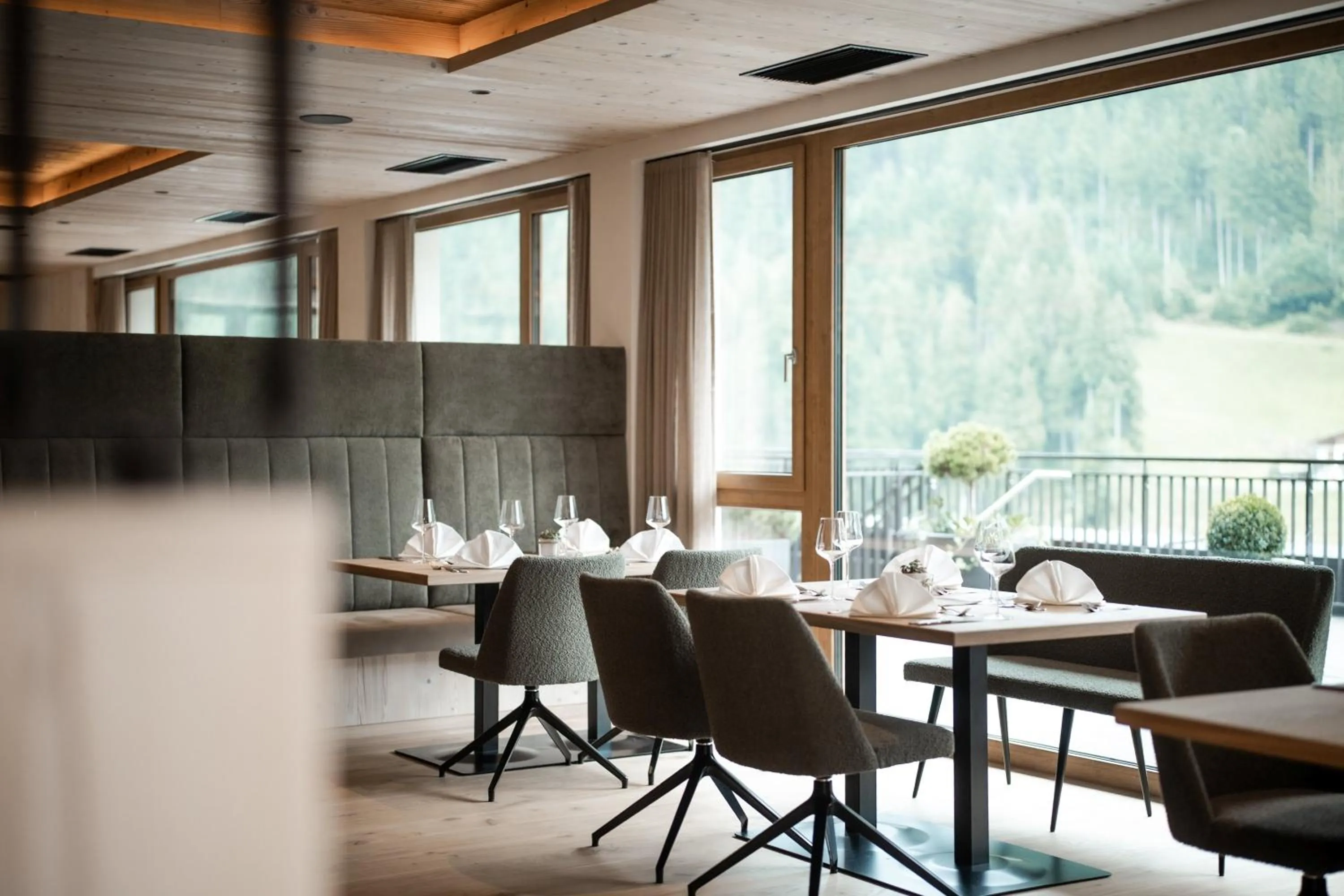 Restaurant/places to eat in Hotel Kristall