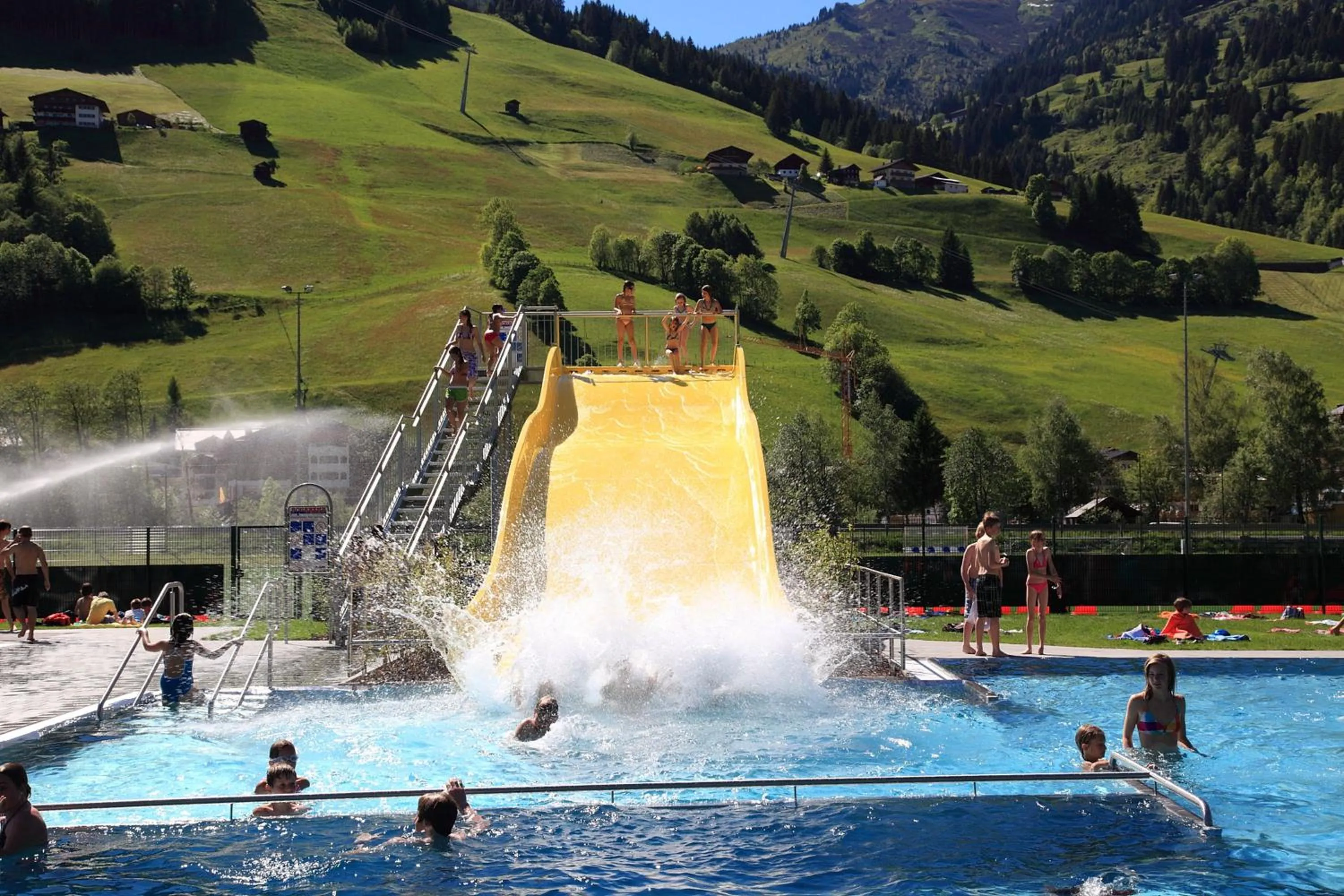 Swimming pool in Hotel Kristall