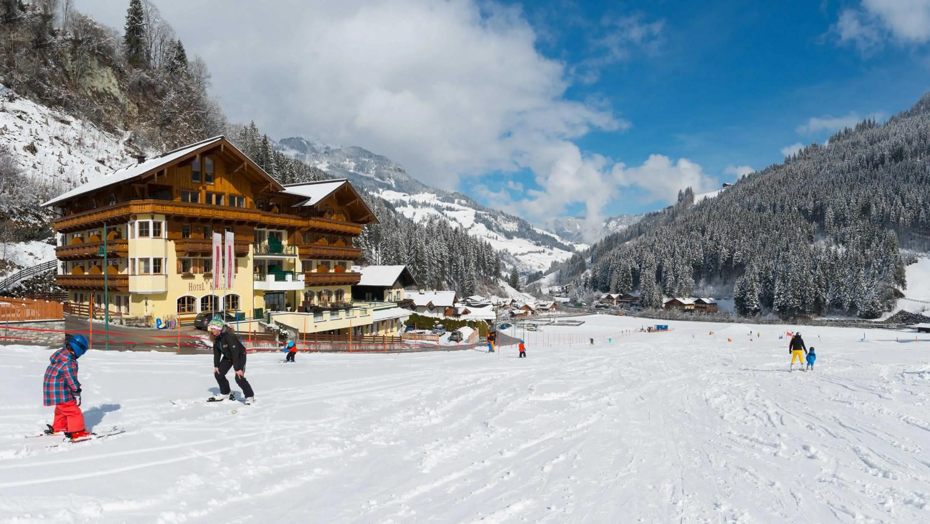 Ski School in Hotel Kristall
