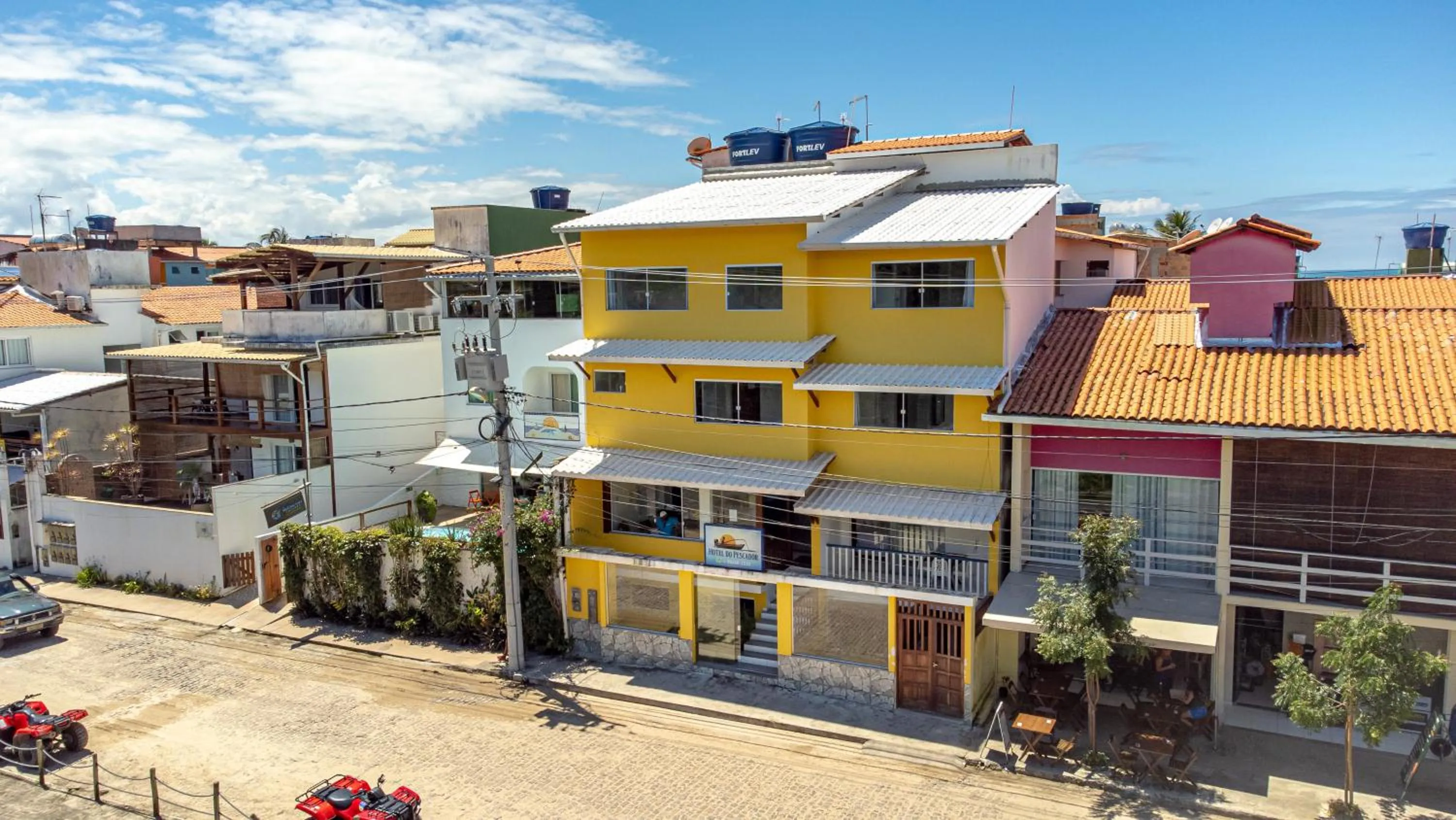 Facade/entrance in Hotel do Pescador