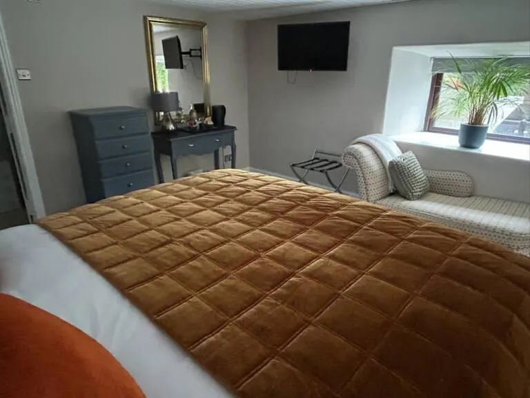 Bed in The Maltsters Arms