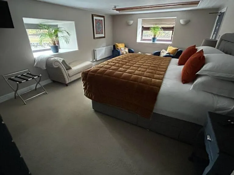 Bed in The Maltsters Arms