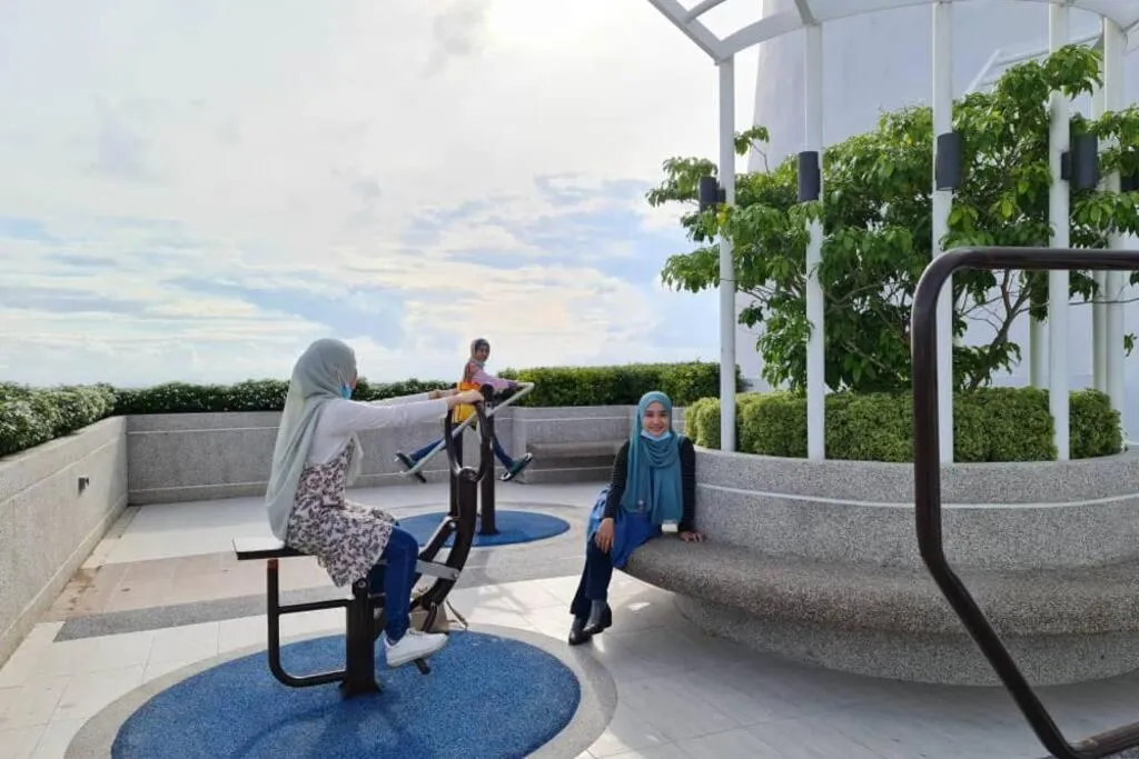 Mizrai Troika Homestay with Kota Bharu city view