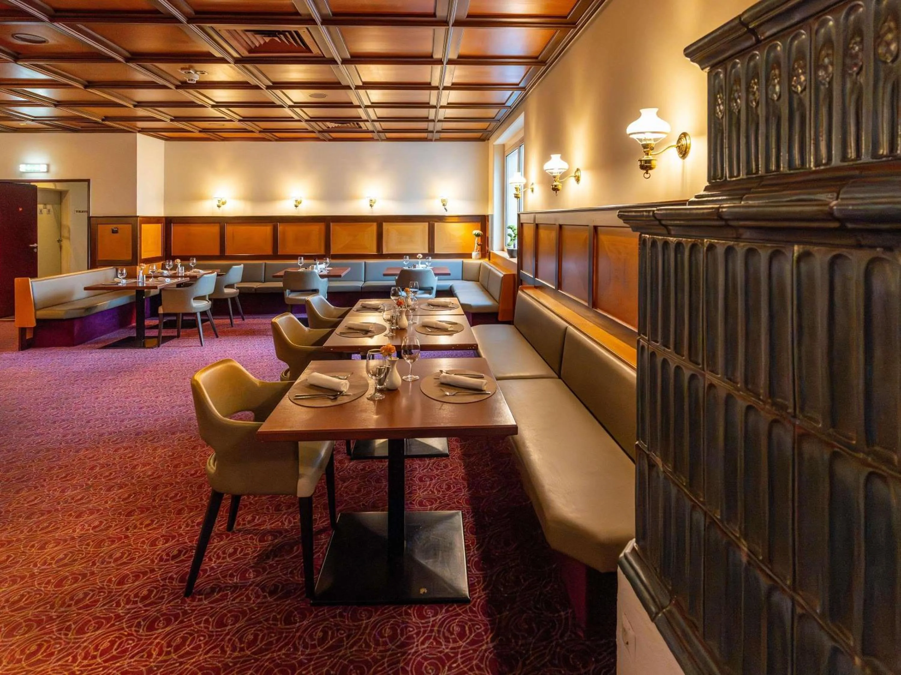 Restaurant/places to eat in Mercure Salzburg City